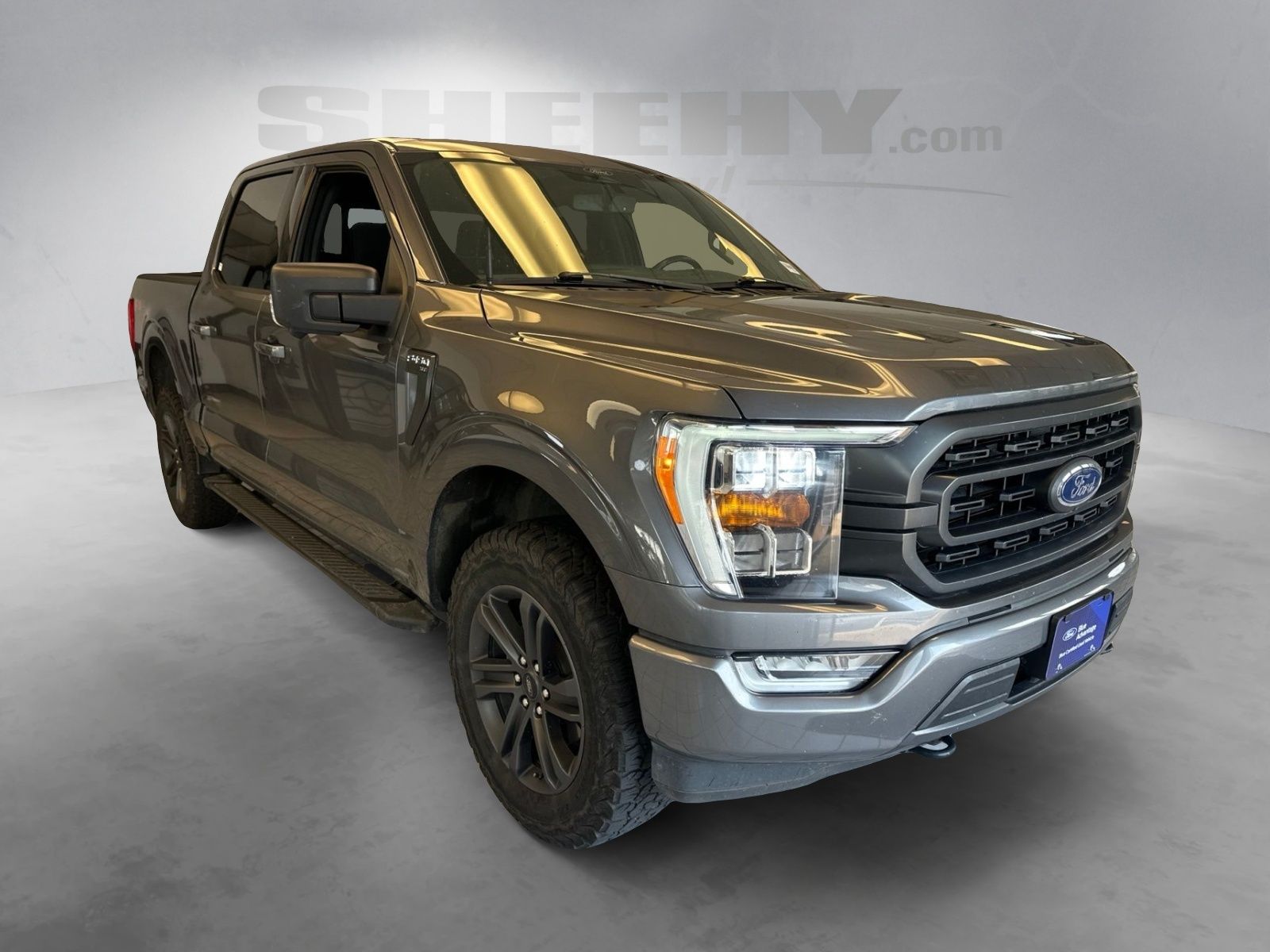Used 2022 Gray Metallic Ford XLT image 2