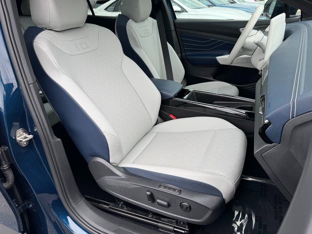 Used 2023 Blue Volkswagen Pro S image 30