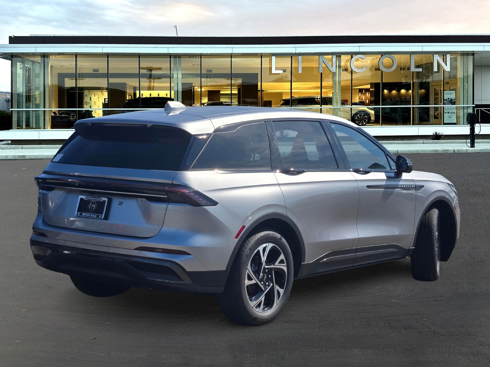 New 2025 Silver Lincoln Premiere image 4