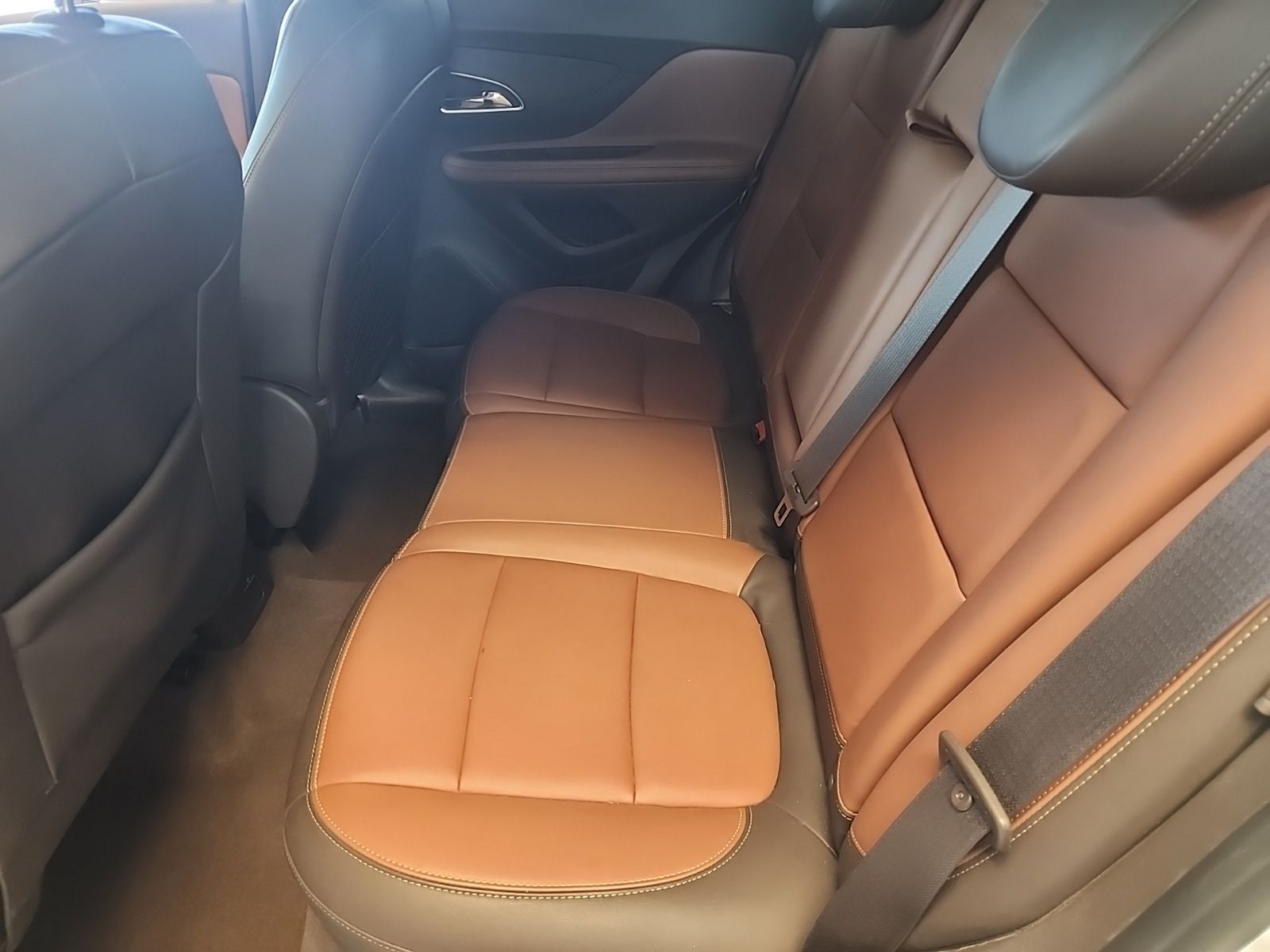 Used 2016 White Pearl Metallic Buick Premium image 7