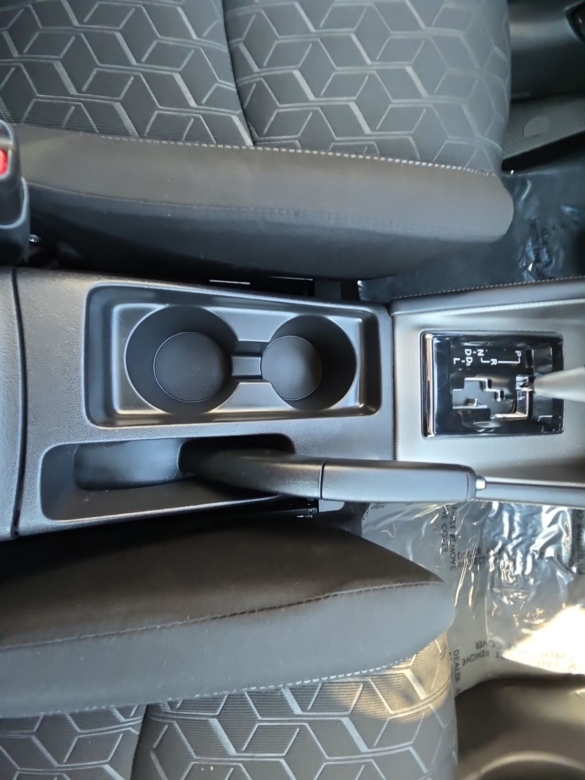 Used 2024  Mitsubishi 2.0 ES image 33