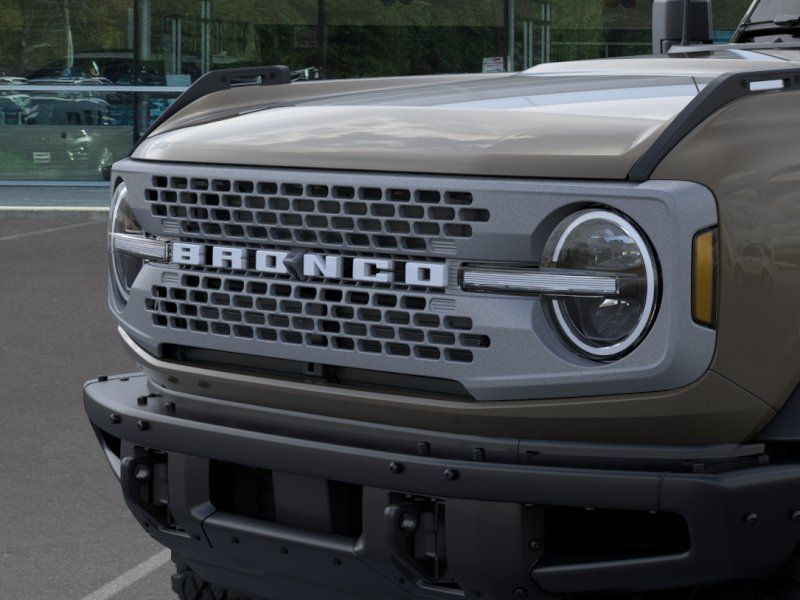 New 2026 Marsh Gray Ford Badlands image 19