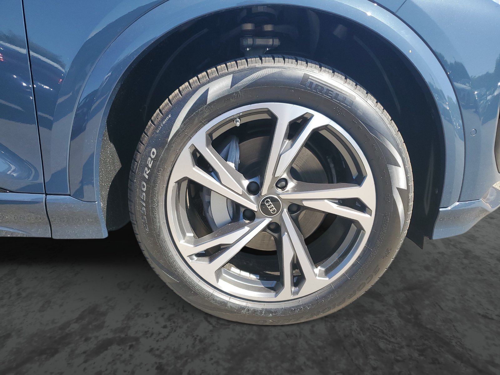 Vehicle photo