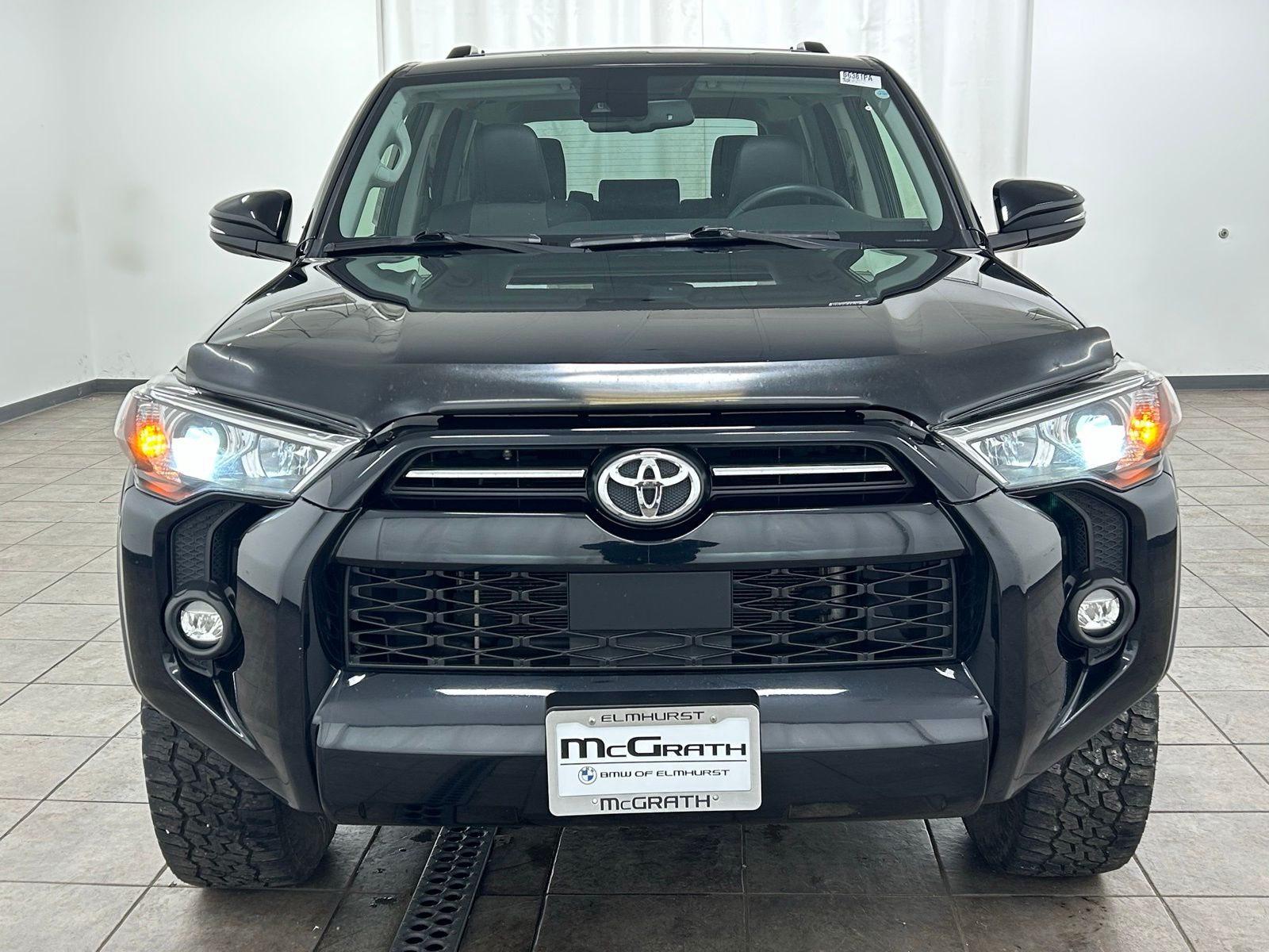 View vehicle photo 7