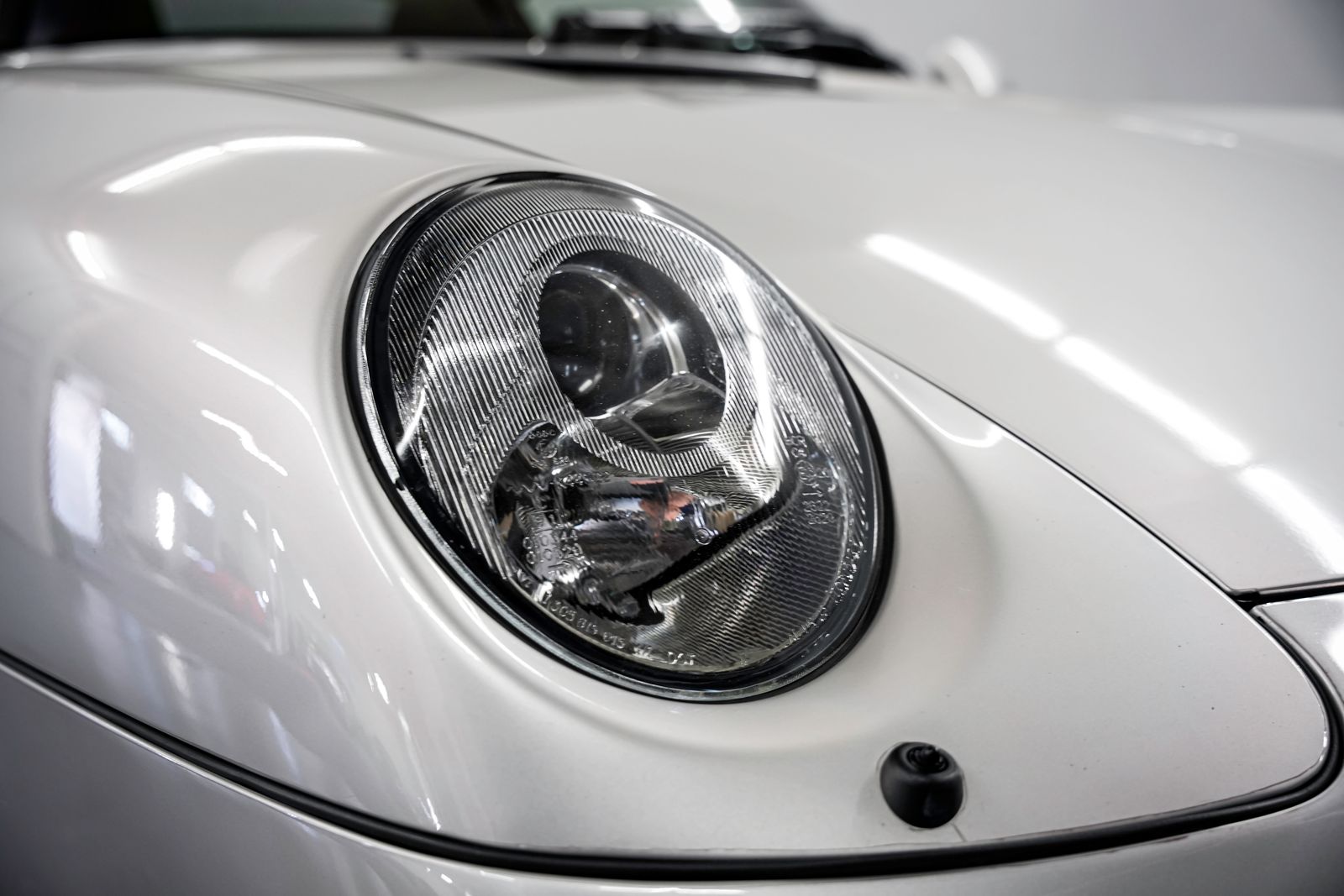 1998 Porsche 911 Carrera S — photo 38
