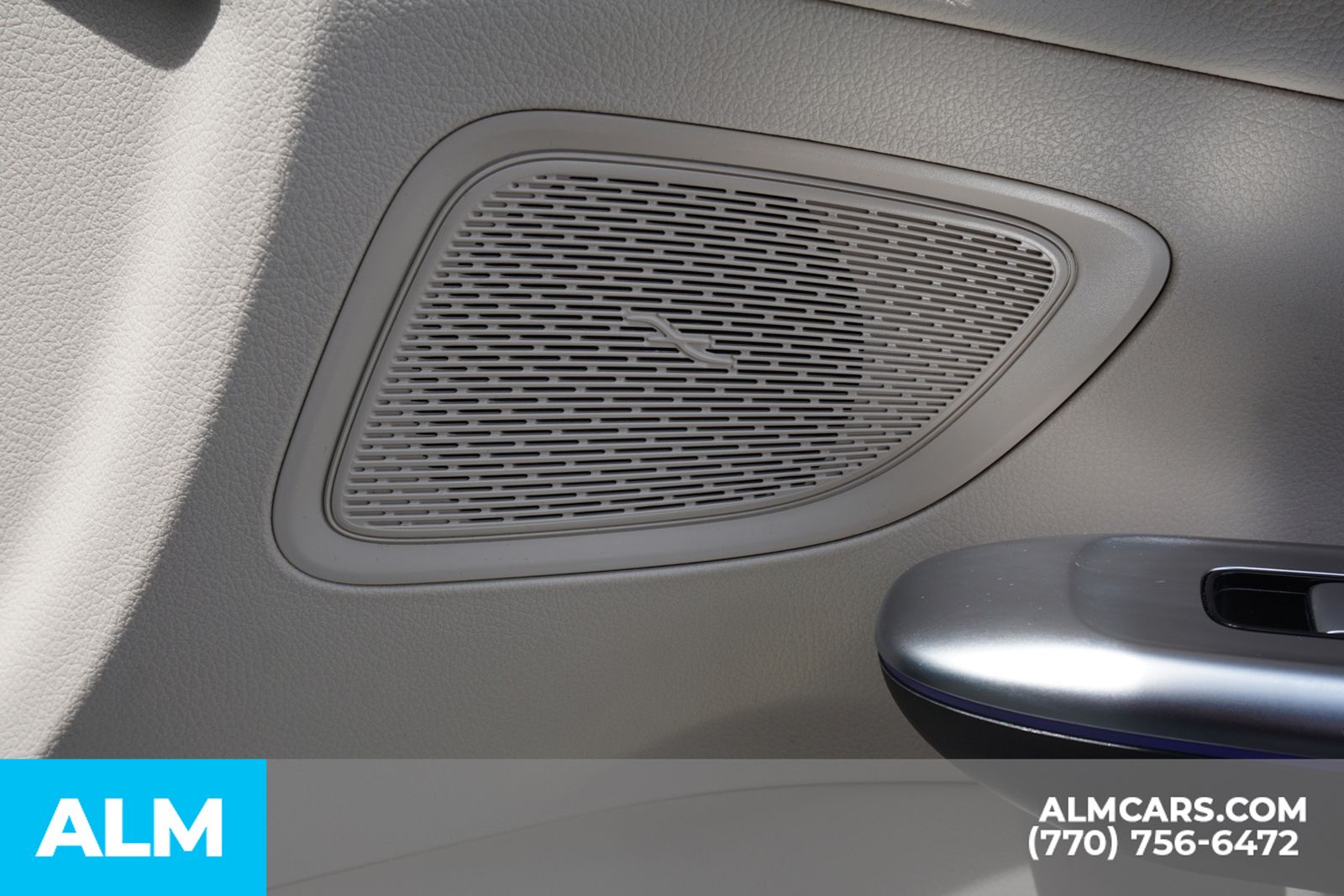 Used 2023  Mercedes-Benz C 300 image 51