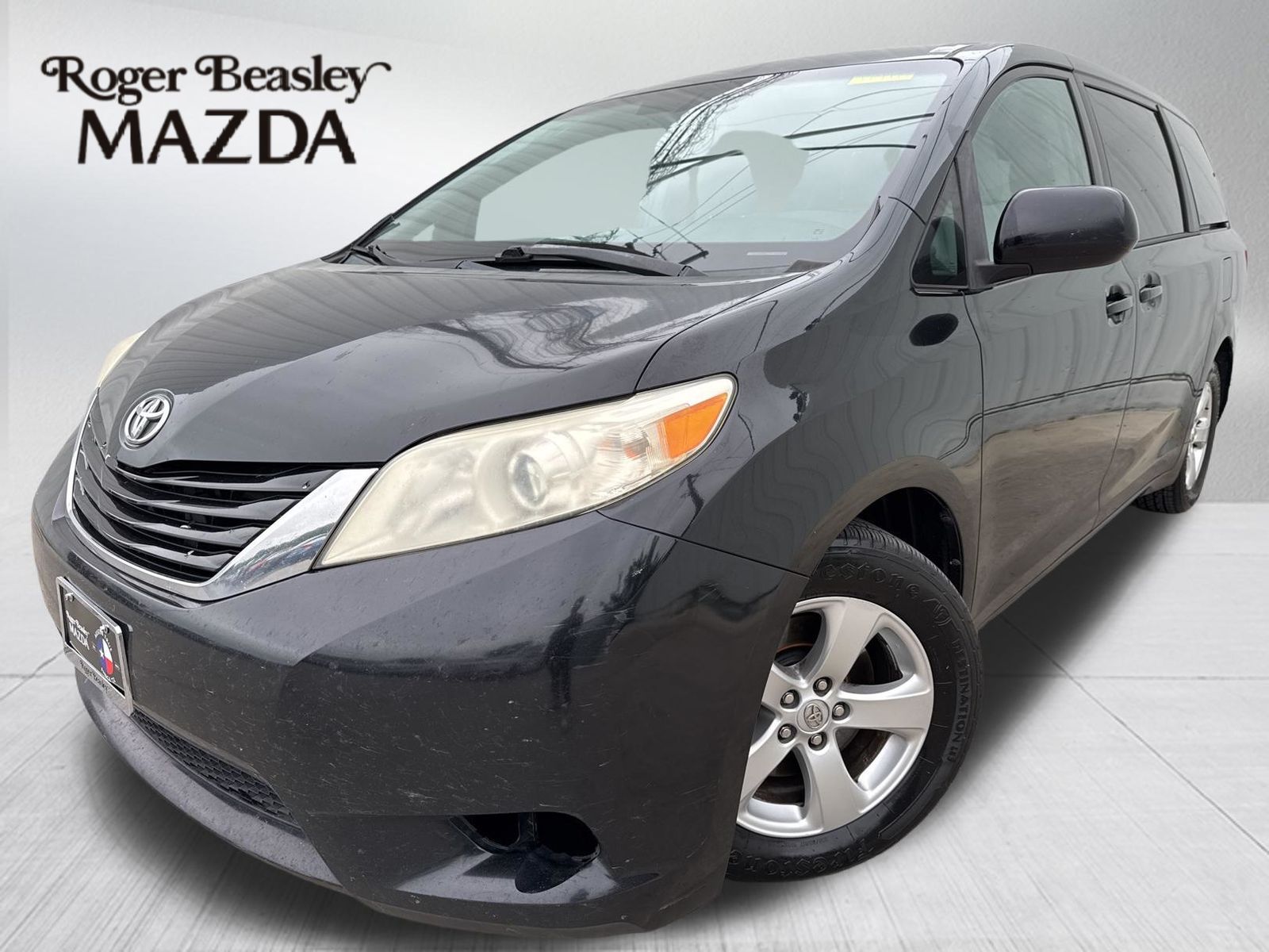 Used Car 2016 Toyota Sienna  Le For Sale Under $12,000 In Austin, Texas
