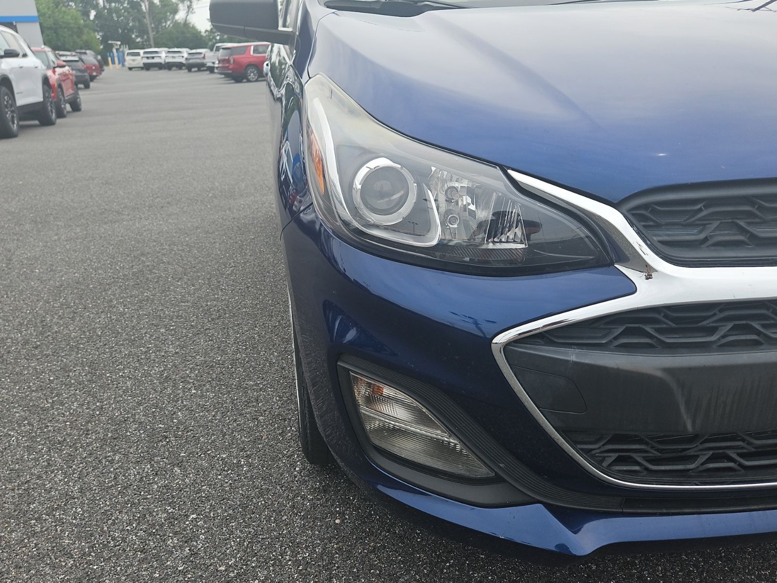 View vehicle photo 5