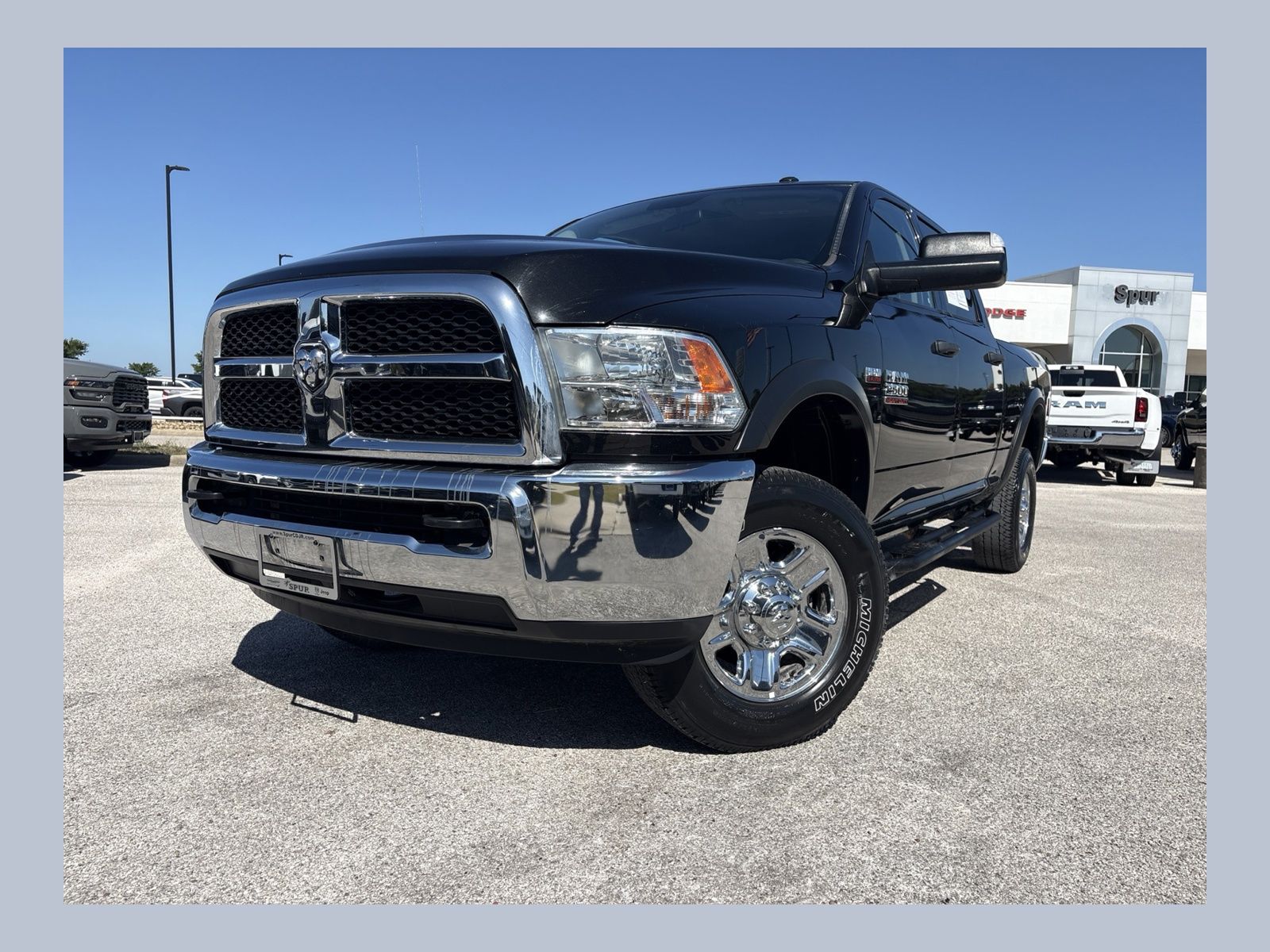 Brilliant Black Crystal Pearlcoat 2018 RAM 2500 Pickup Truck Four-Wheel Drive 6-Speed Automatic
