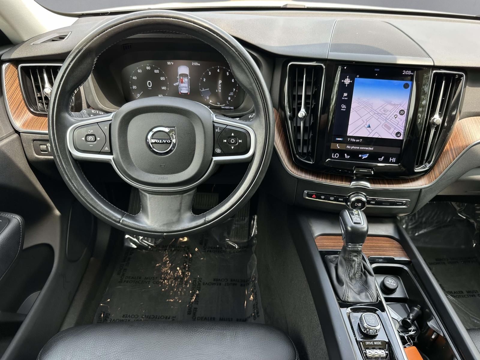 Used 2021 White Volvo T5 Momentum image 3