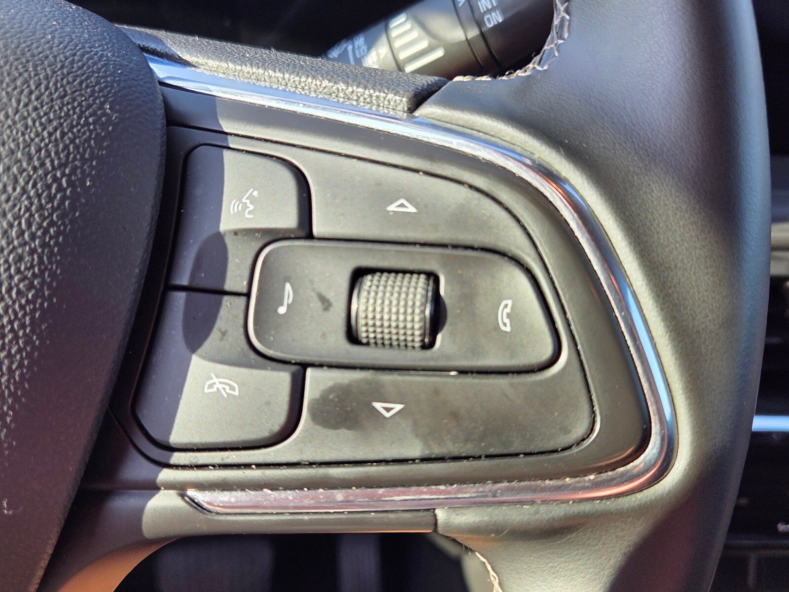 Used 2025 Gray Metallic Buick Preferred image 25