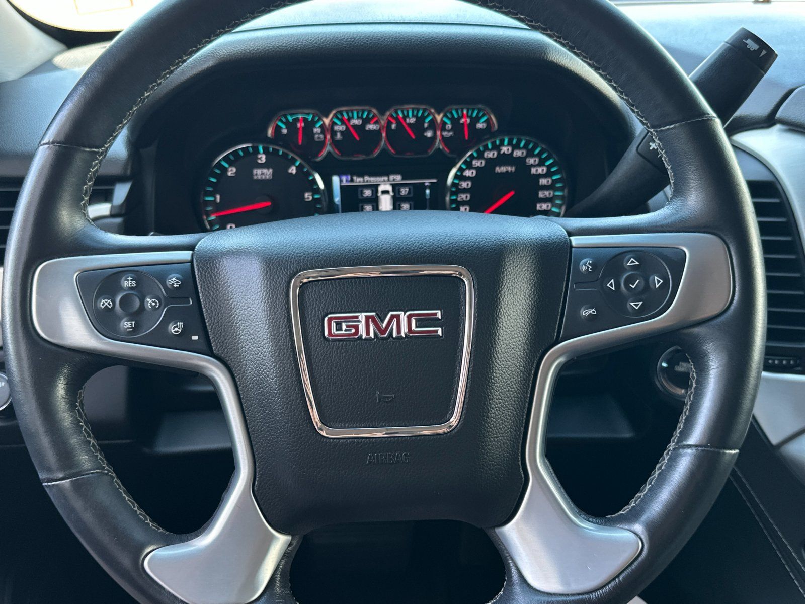 used 2017 GMC Yukon car, priced at $23,498