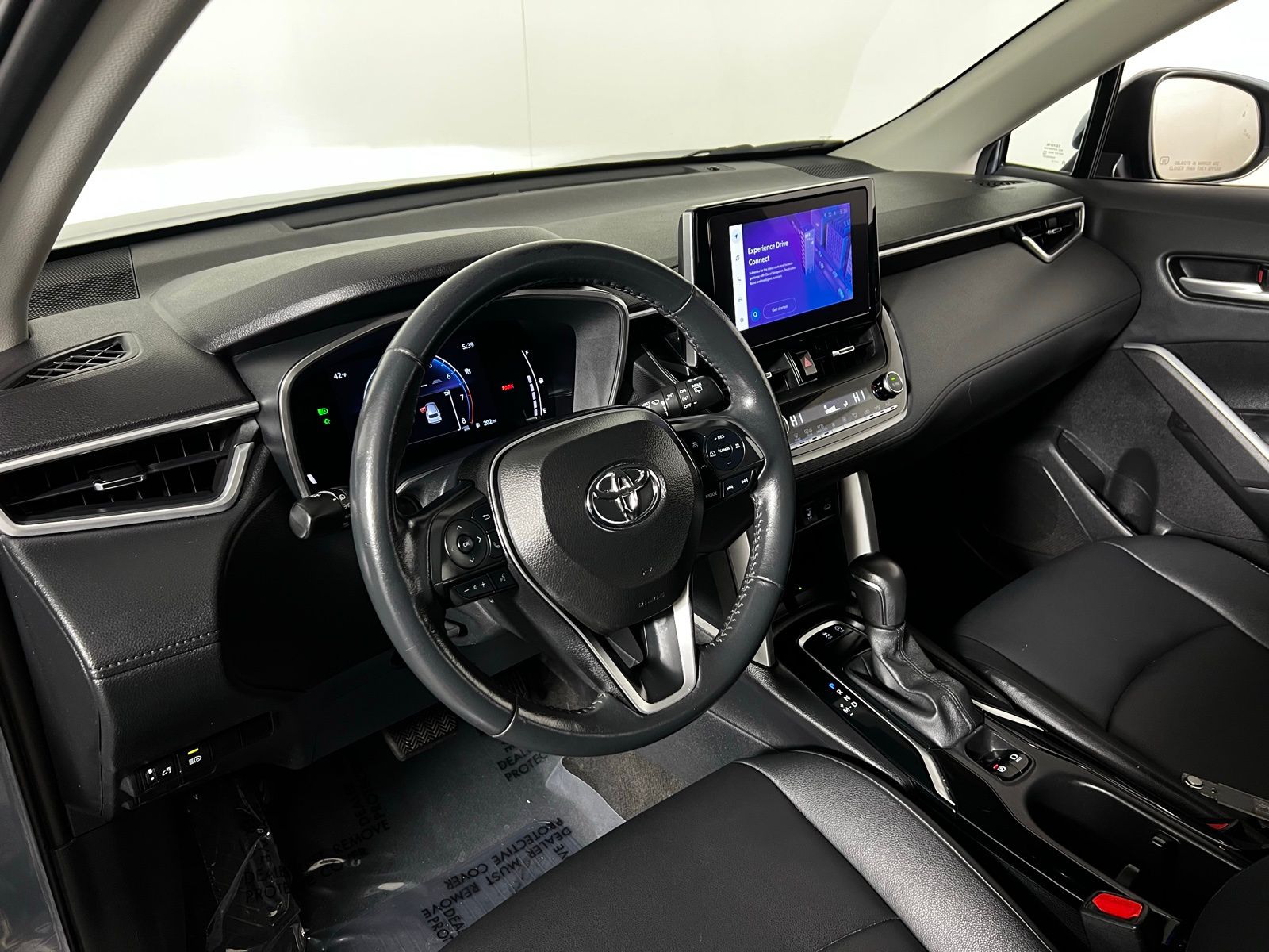 Thumbnail: 2024 Toyota Corolla Cross - 12