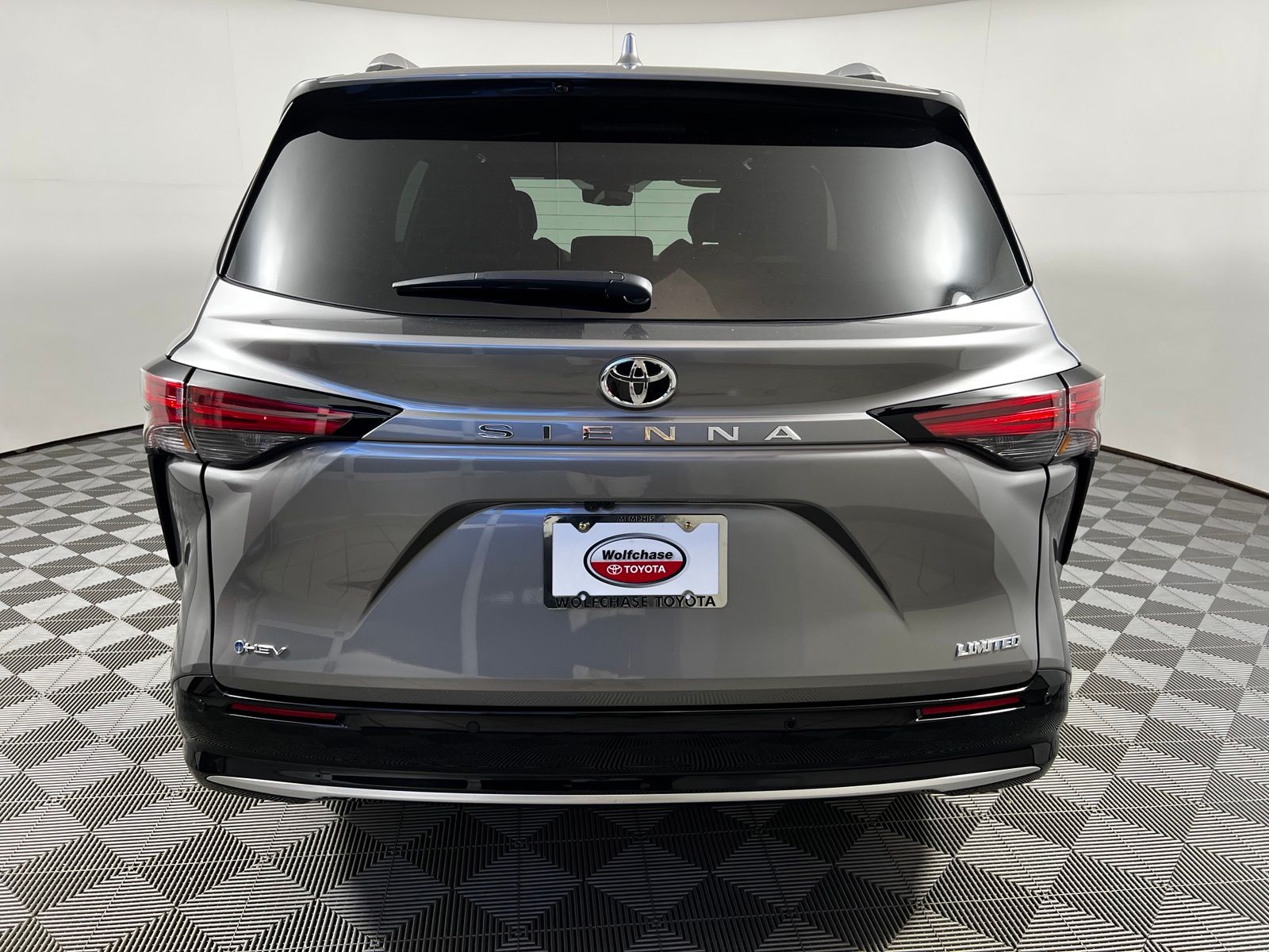 Thumbnail: 2026 Toyota Sienna - 6