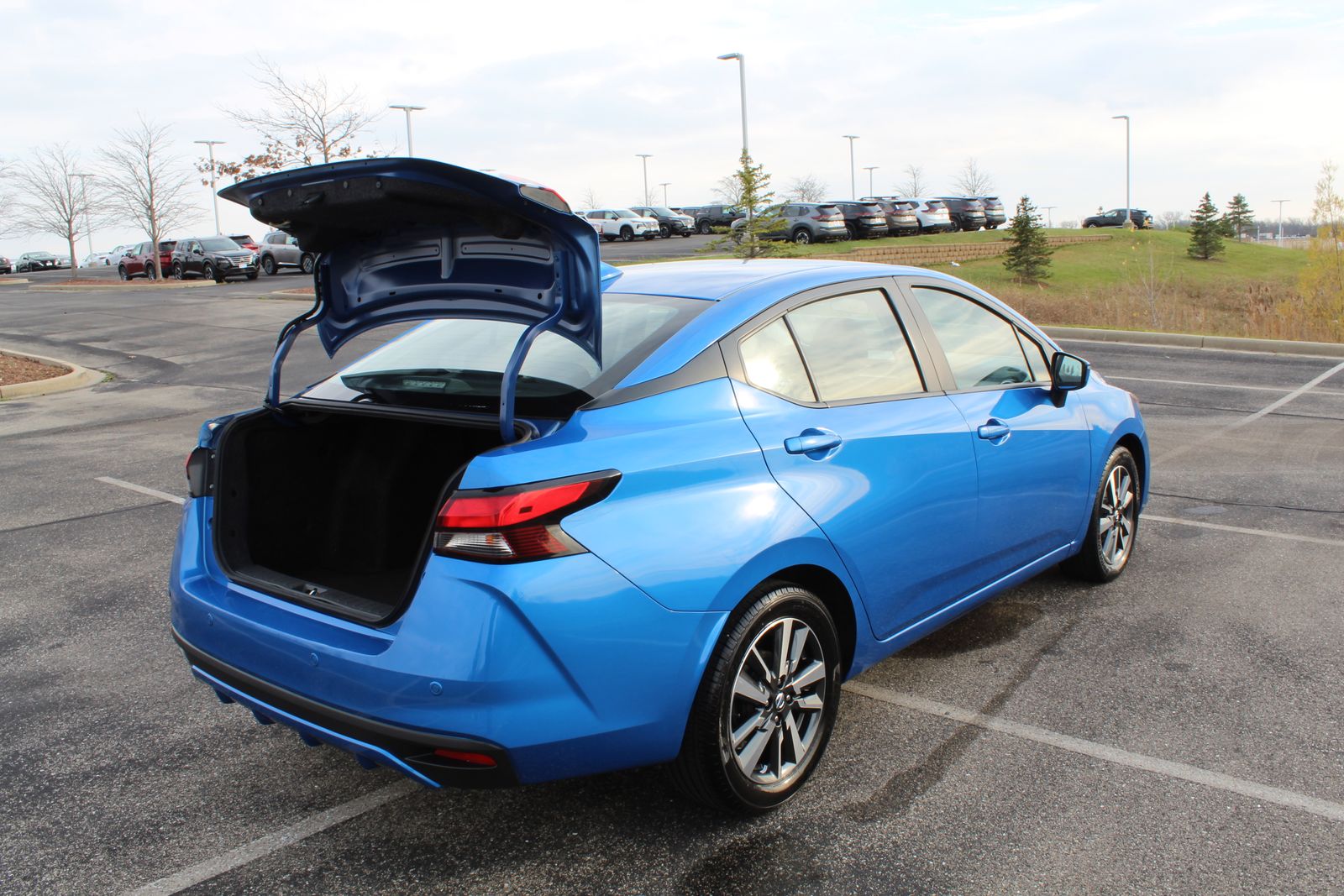 2021 Nissan Versa 1.6 SV 21