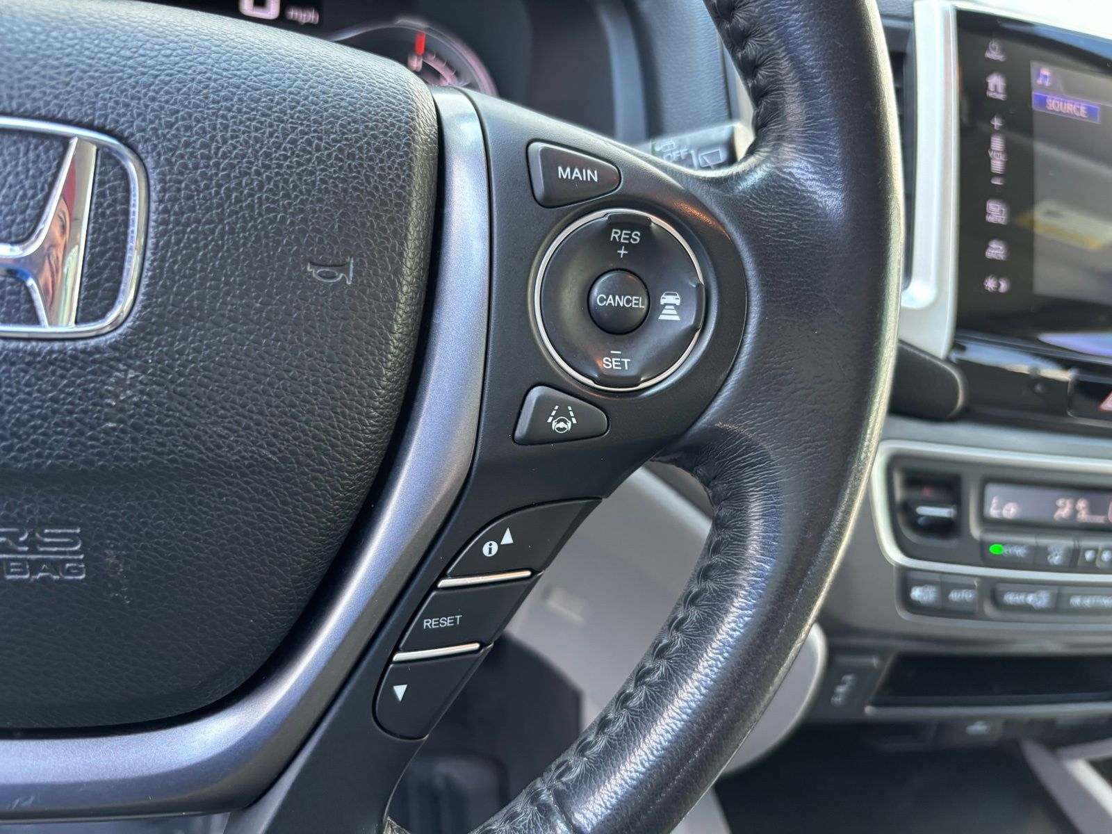 Used Car 2018 Honda Pilot  Ex-l For Sale Under $20,000 In Austin, Texas