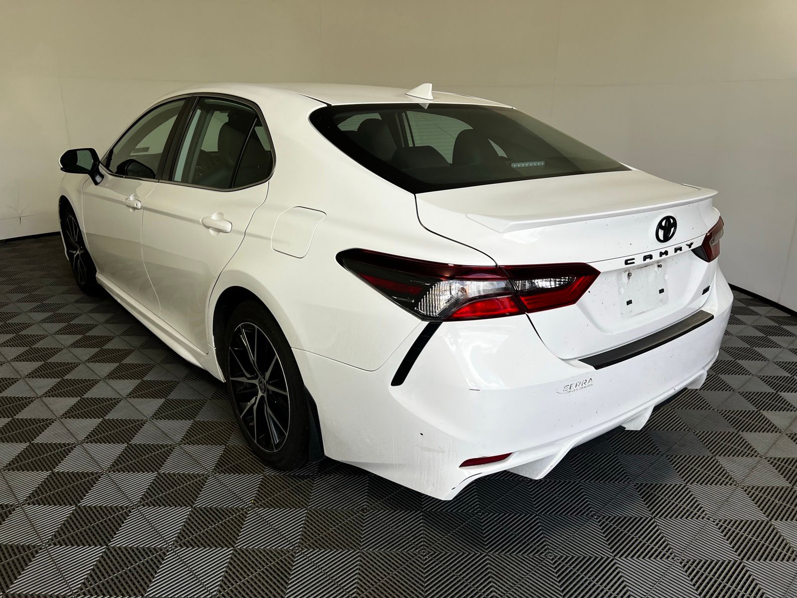 Thumbnail: 2023 Toyota Camry - 7