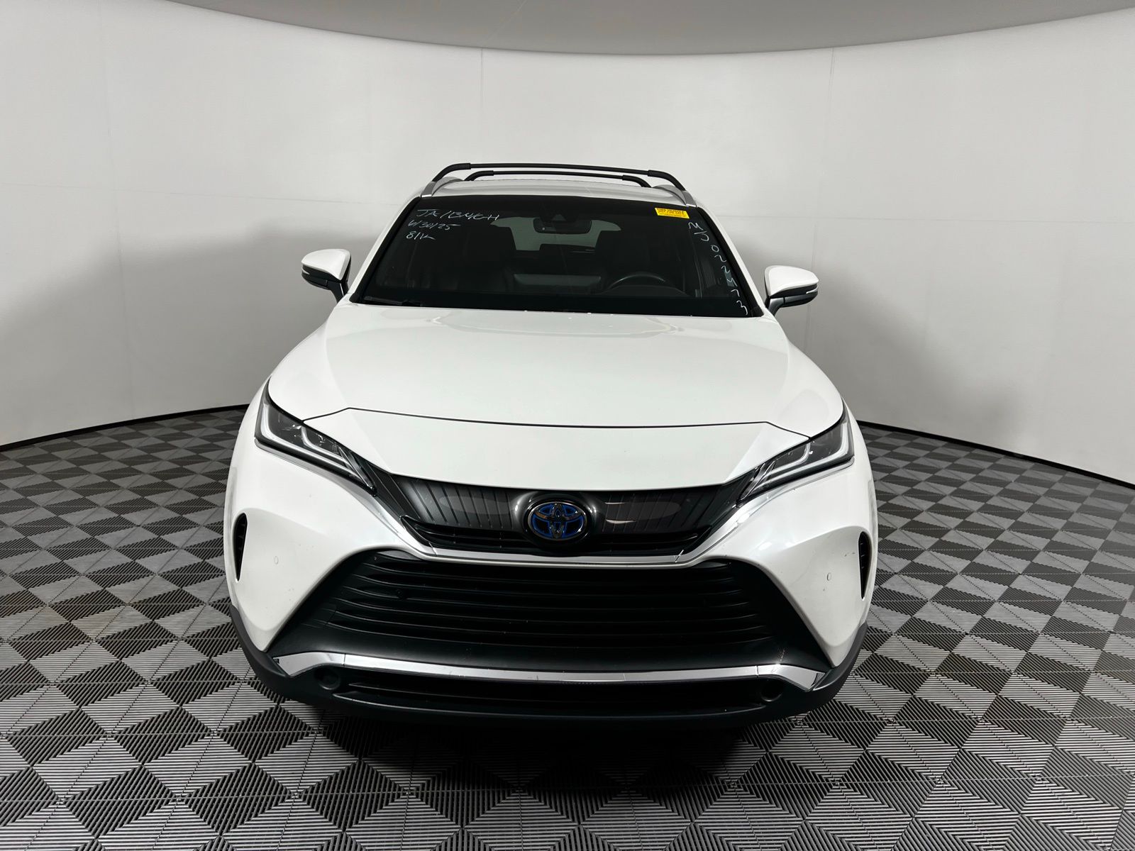 Thumbnail: 2021 Toyota Venza - 2