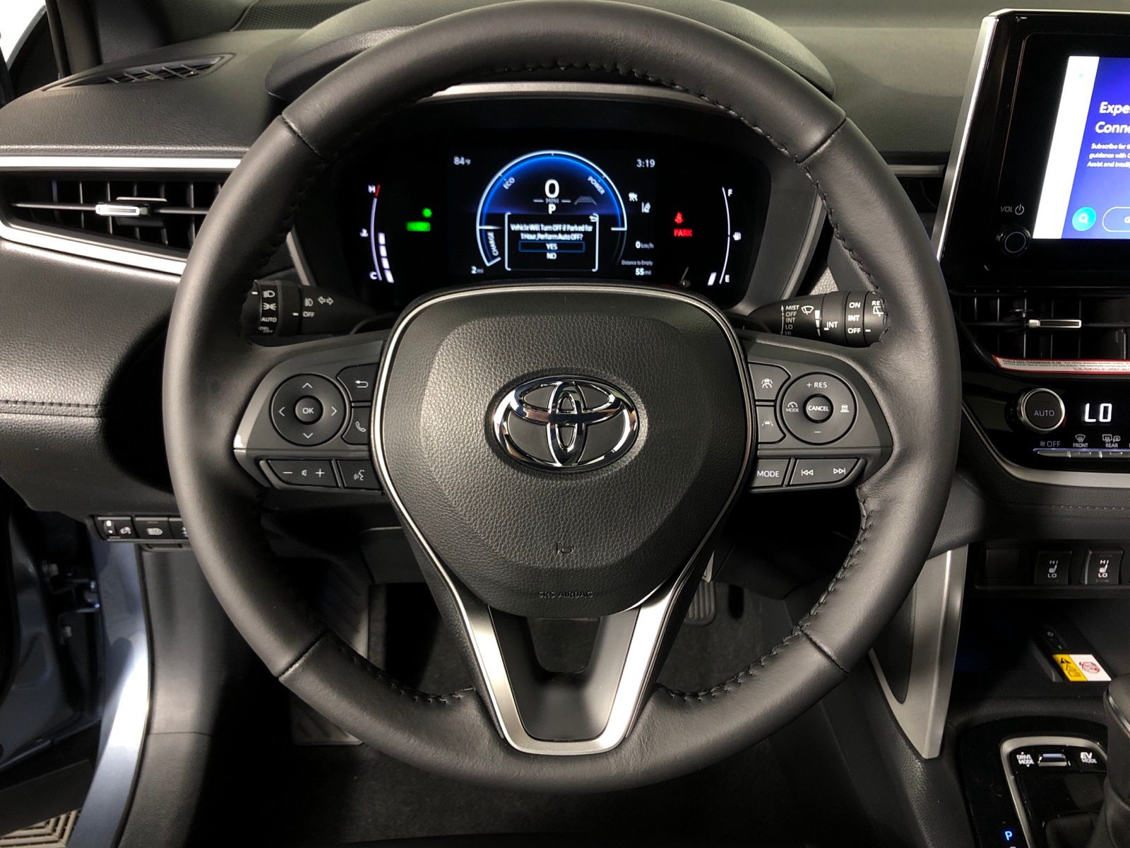 2025 Toyota Corolla Cross XSE 12