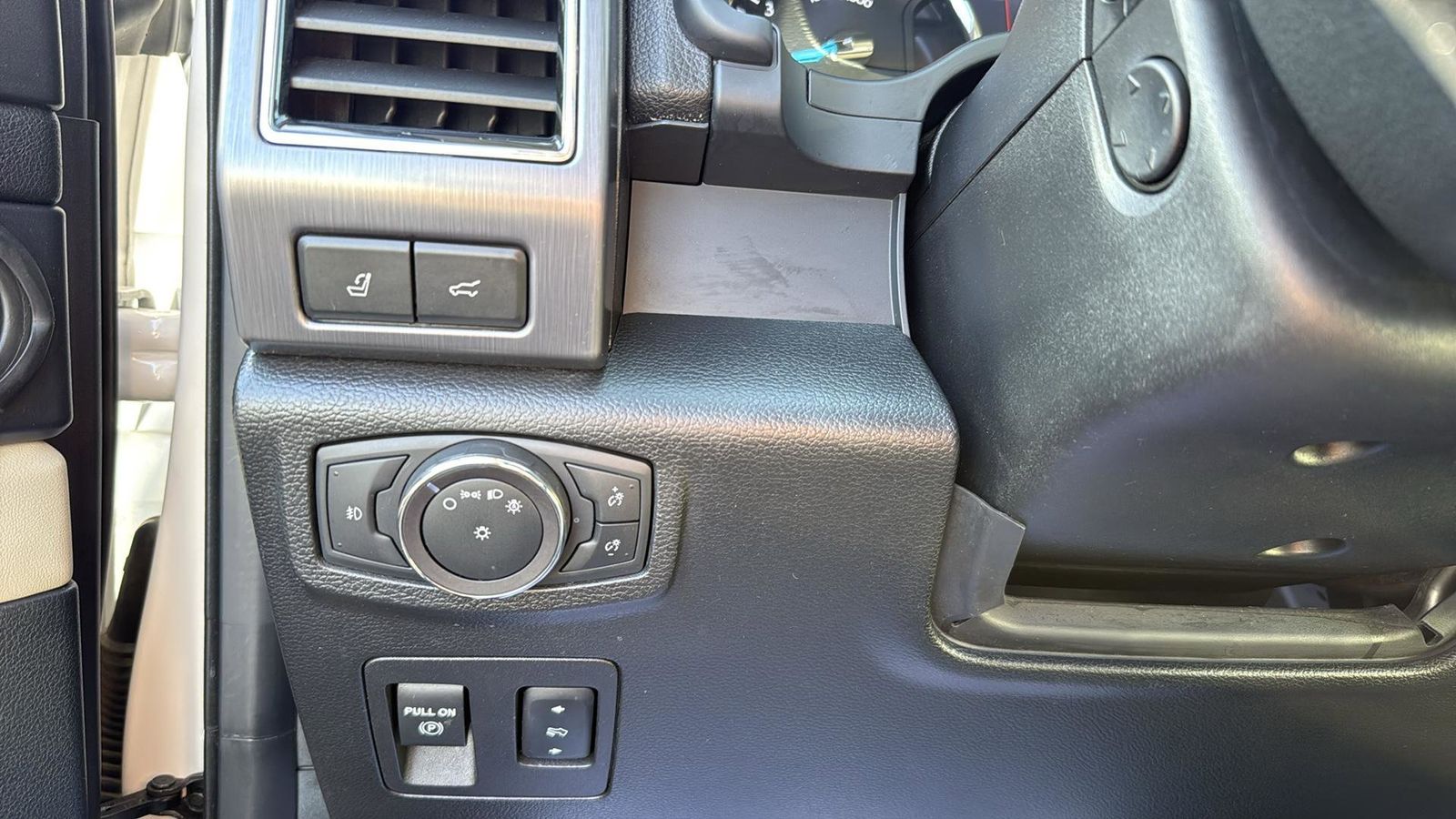 Used Car 2019 Ford Expedition Max  Platinum For Sale Under $25,000 In Austin, Texas