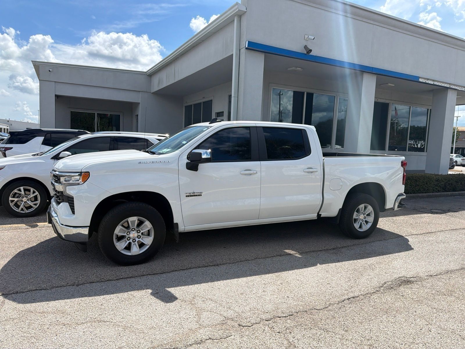 Summit White 2025 Chevrolet Silverado 1500 Pickup Truck 4X2 Automatic