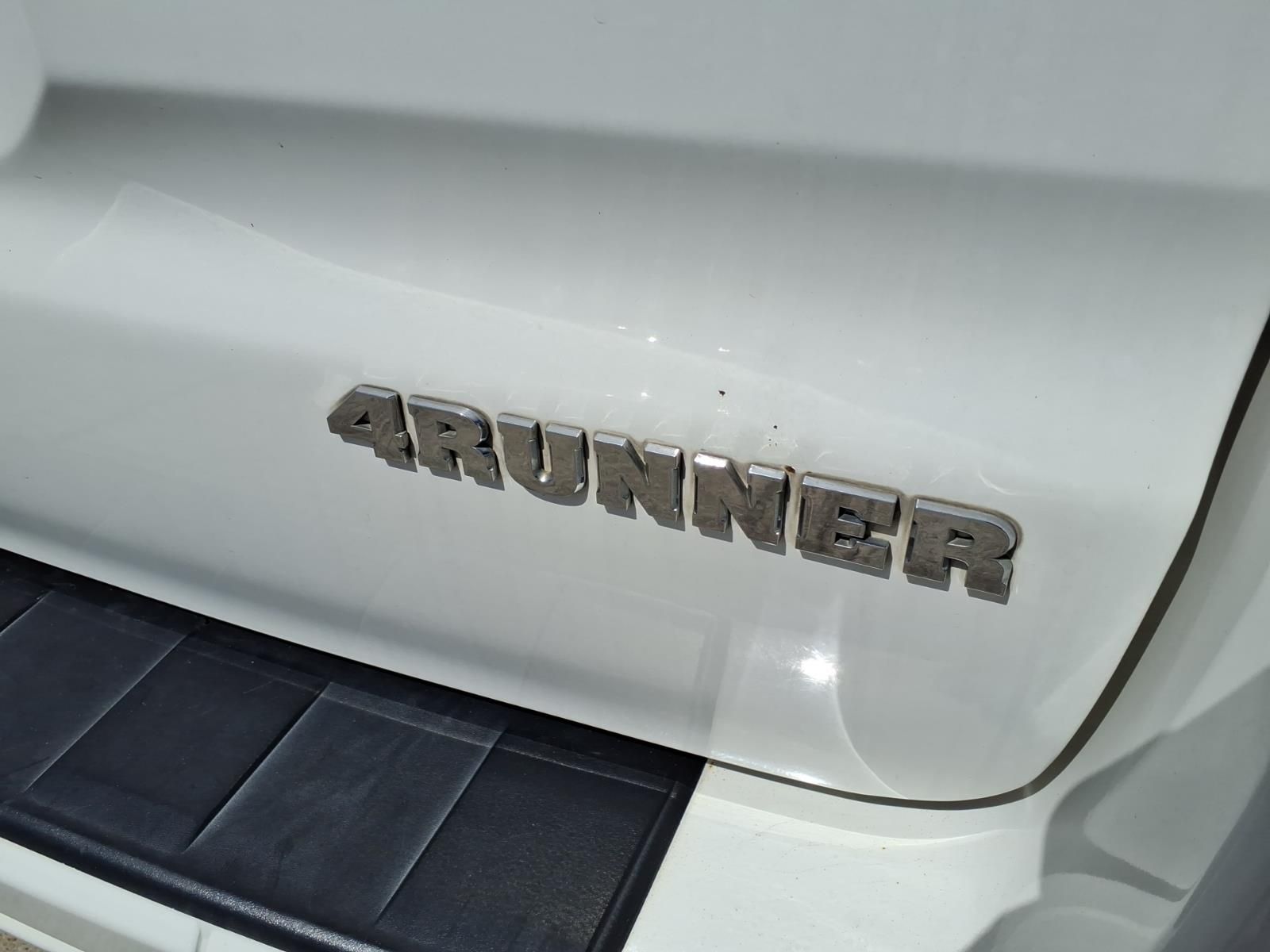 2007 Toyota 4Runner SR5 White at Emmons Autoplex