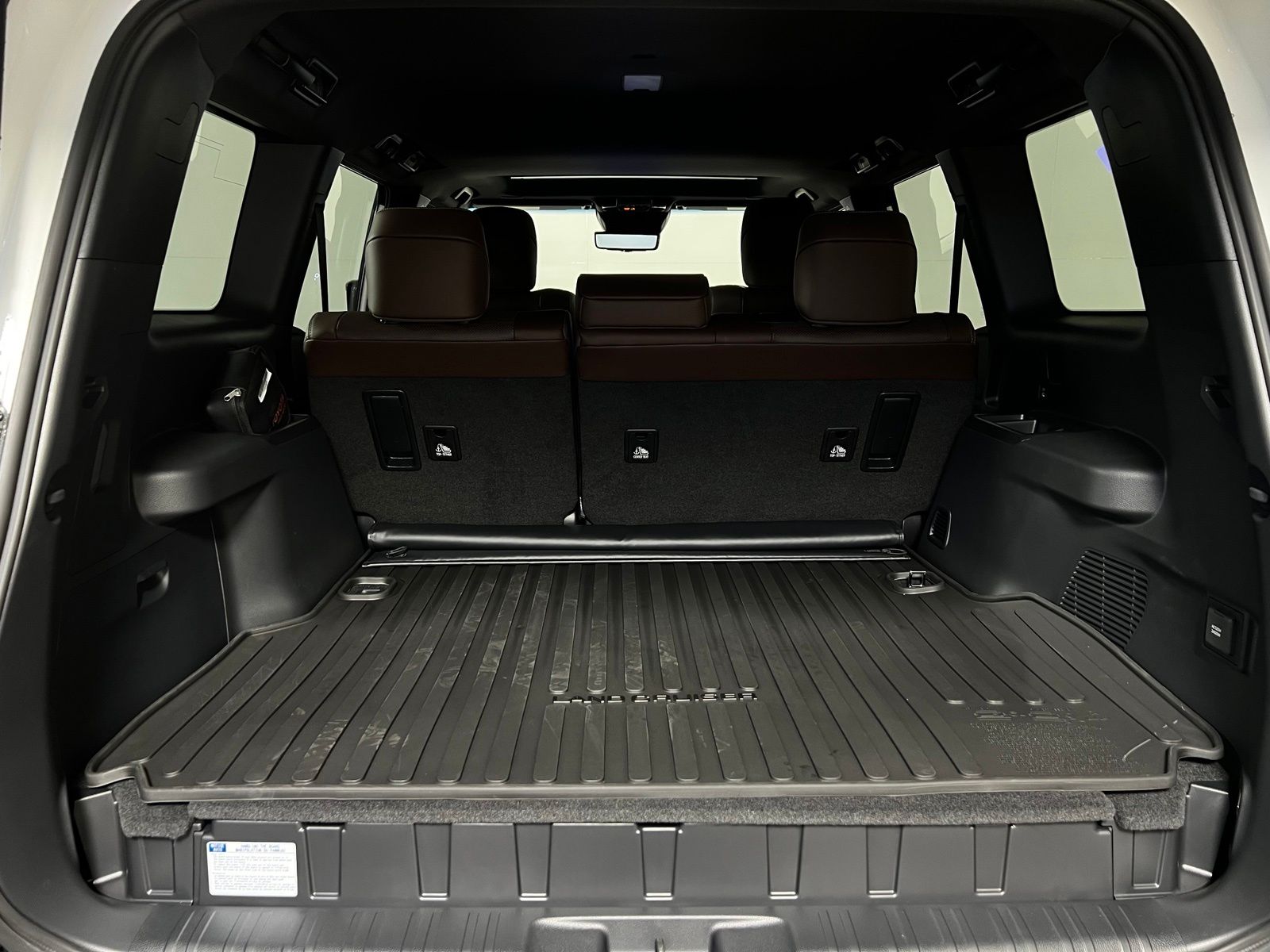 Thumbnail: 2027 Toyota Land Cruiser - 27