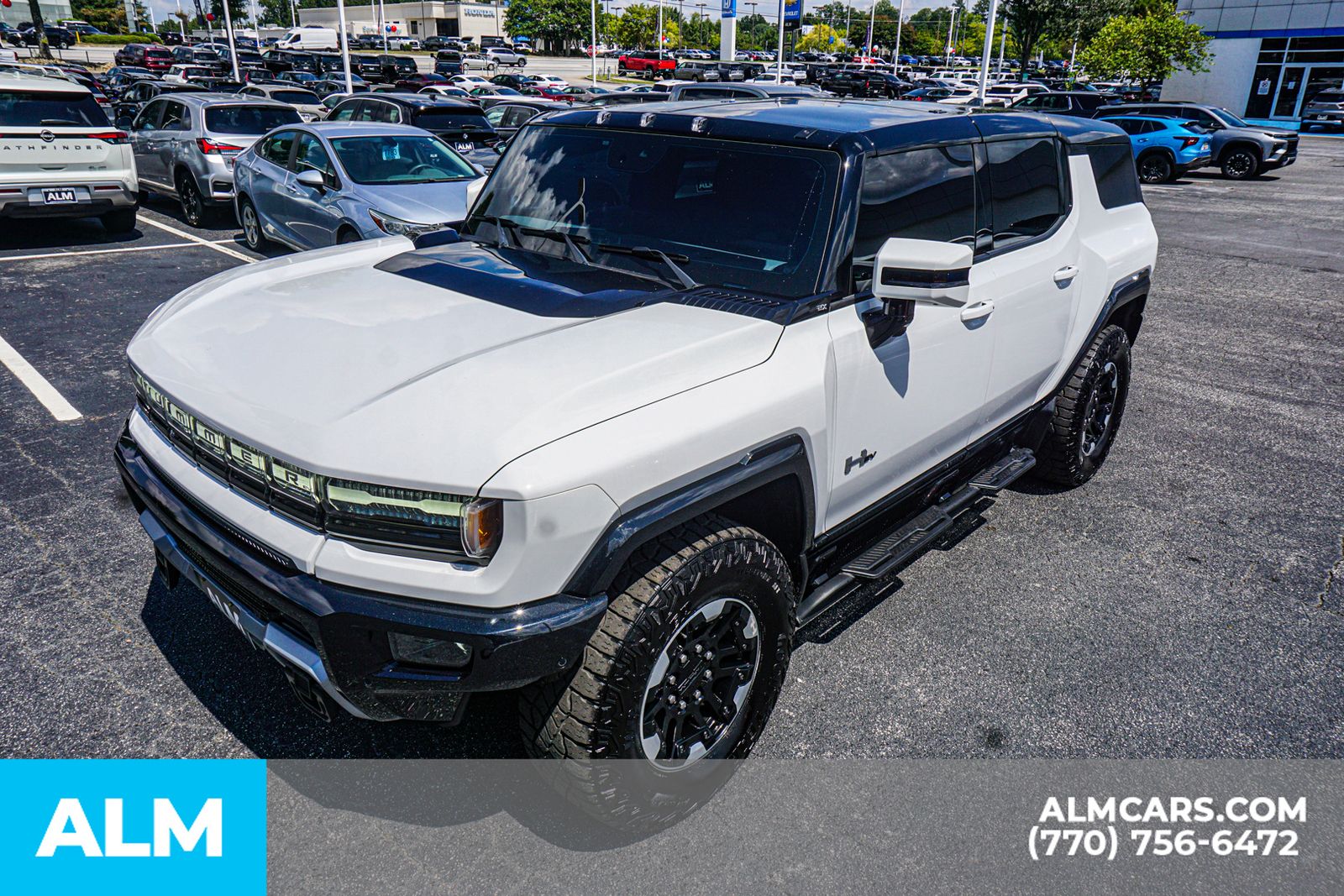 Used 2024 White GMC 2X image 19