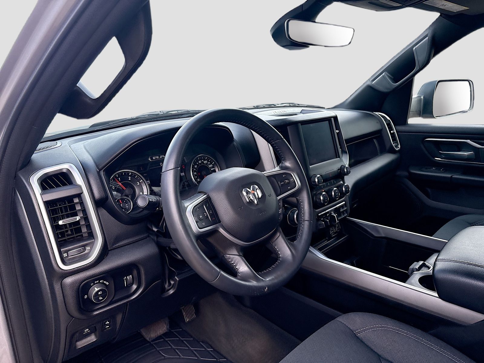 Used 2022 Silver Ram Big Horn/Lone Star image 9