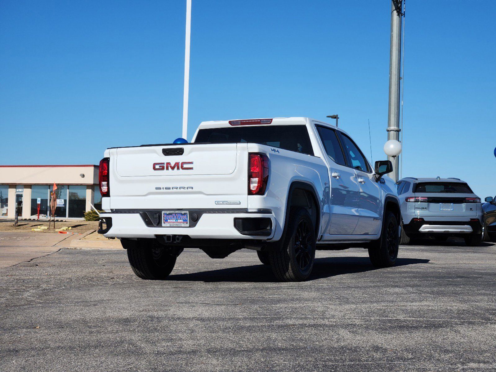 2025 GMC Sierra 1500 Elevation 5