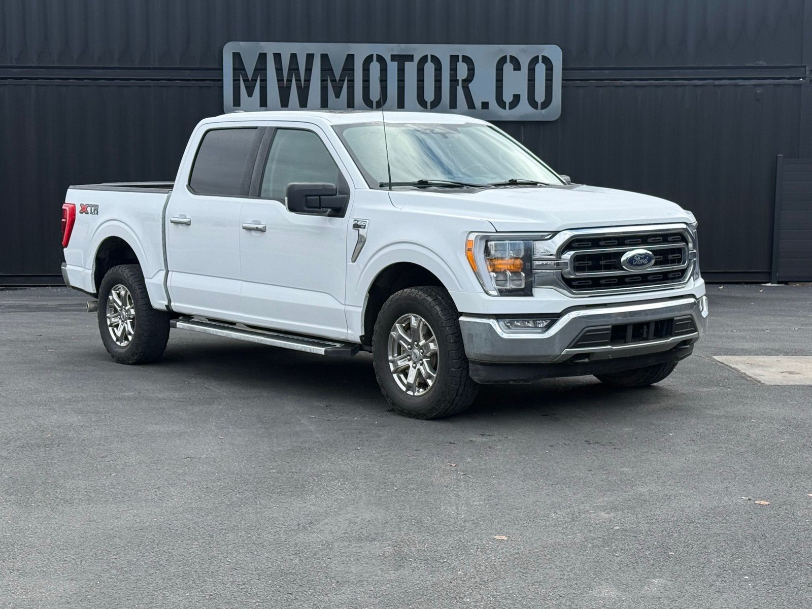 2023 Ford F-150 XLT's photo