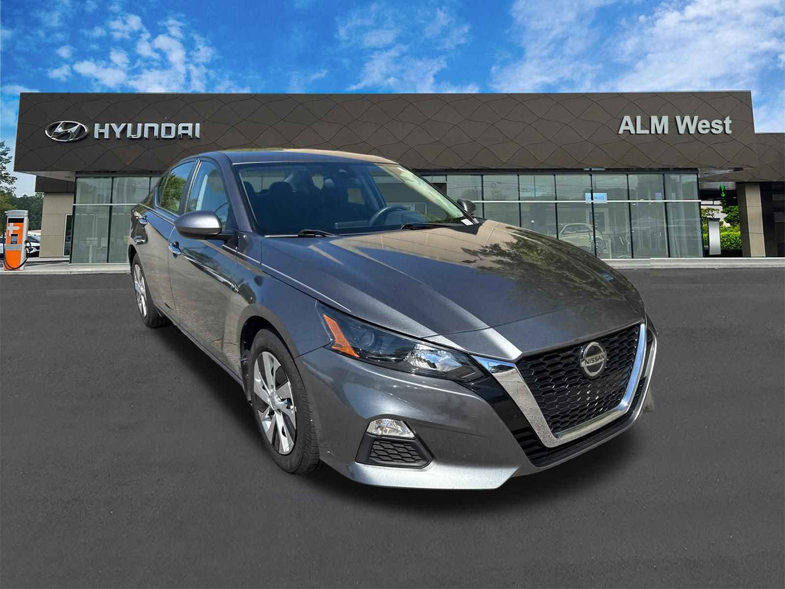Used 2022 Gray Nissan 2.5 S image 3