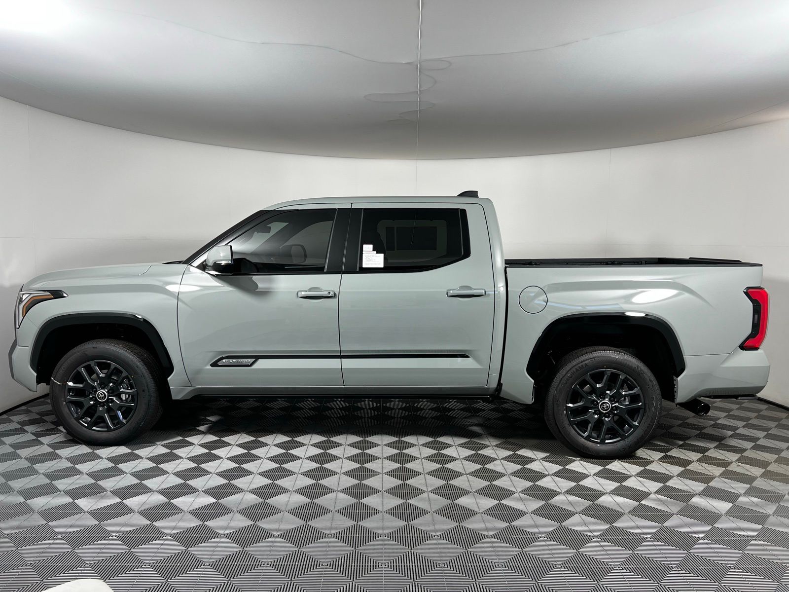 2025 Toyota Tundra Platinum 8
