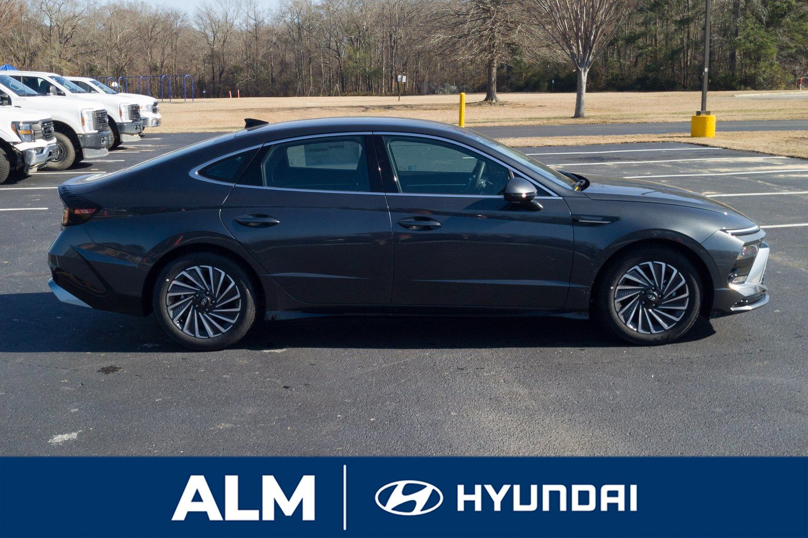 2025 Hyundai Sonata Hybrid SEL photo 4