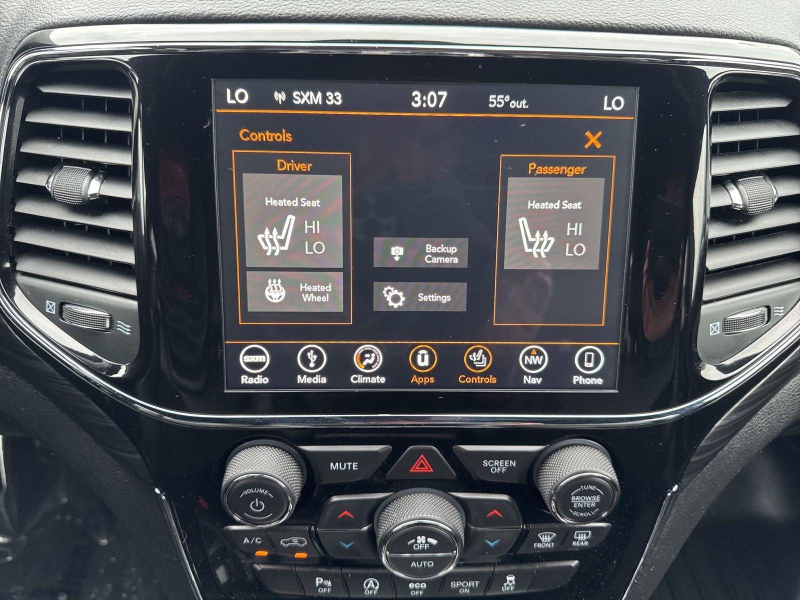 Used 2019 Velvet Red Pearlcoat Jeep Altitude image 31