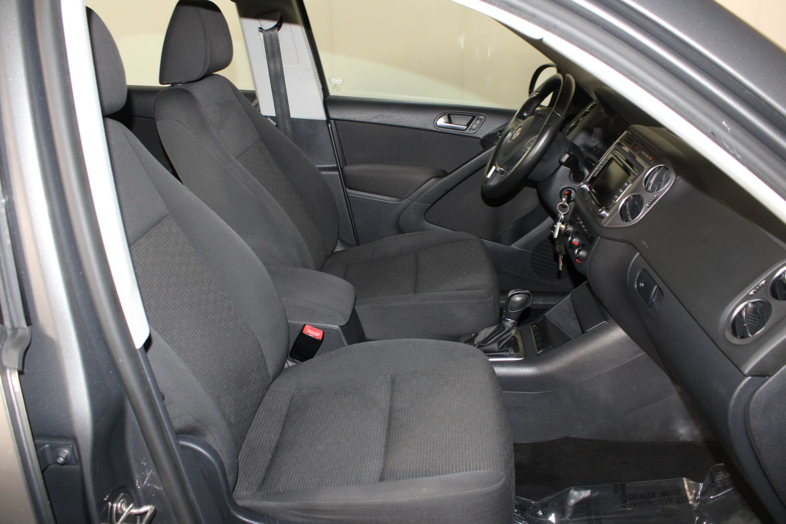 Used 2015 Gray Volkswagen S image 13
