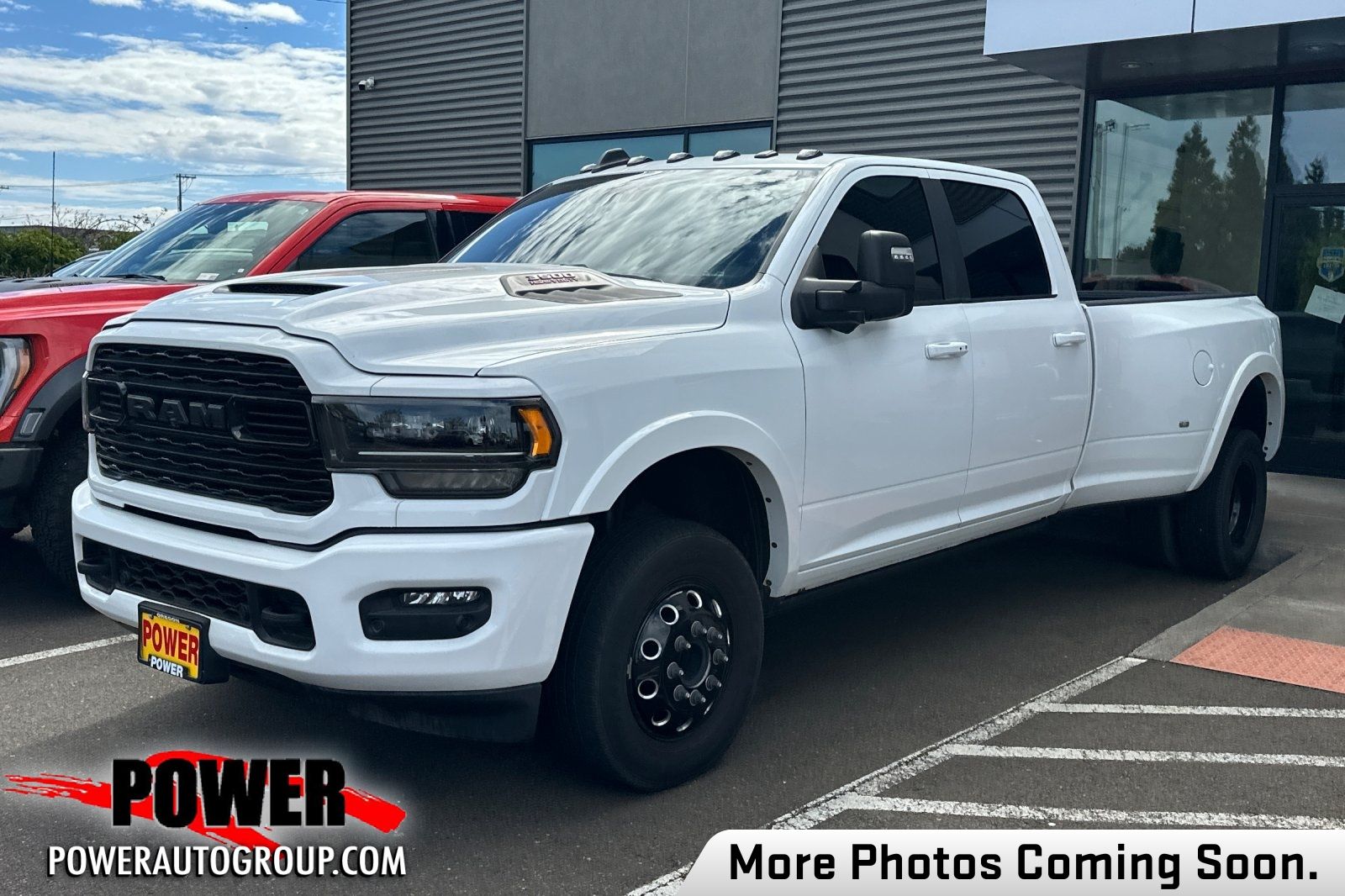 Bright White Clearcoat 2024 RAM 3500 Limited Crew Cab LB DRW 4WD Pickup Truck Four-Wheel Drive 6-Speed Automatic