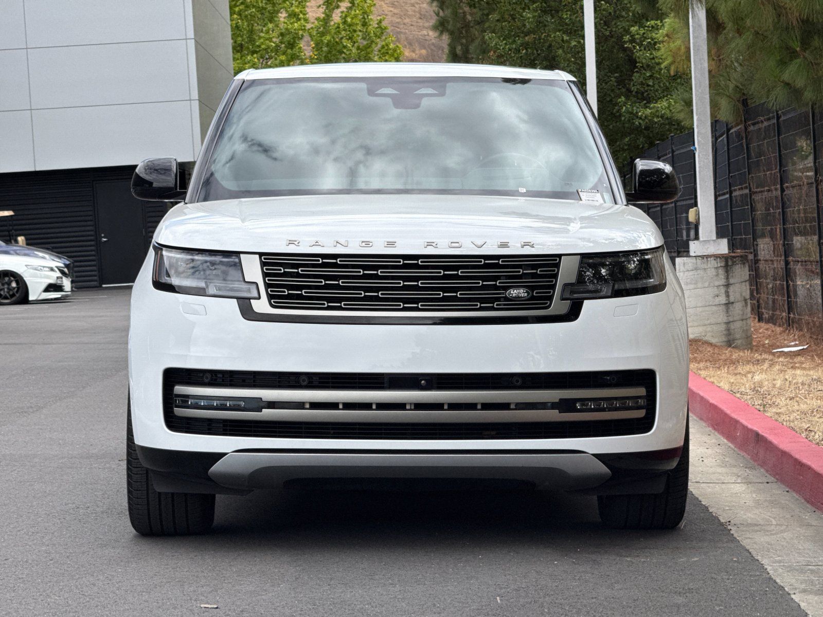 2023 Land Rover Range Rover SE - Photo 8