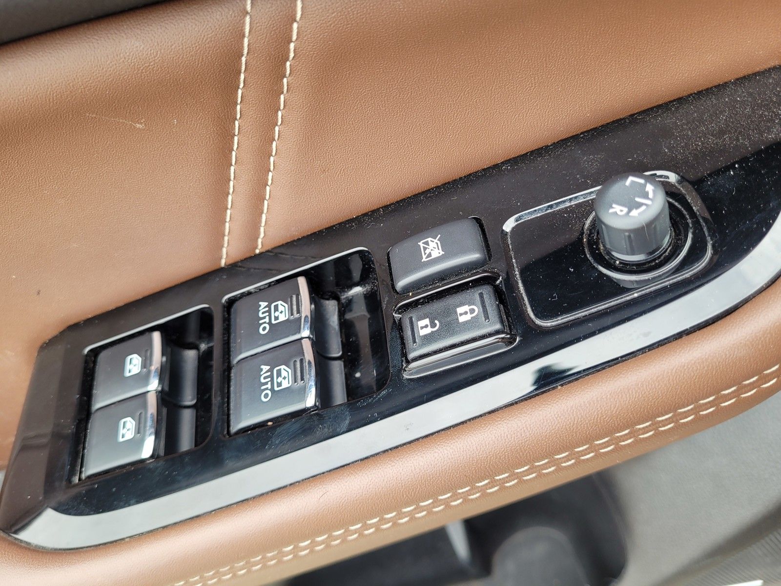 2017 Subaru Outback Touring - Photo 23