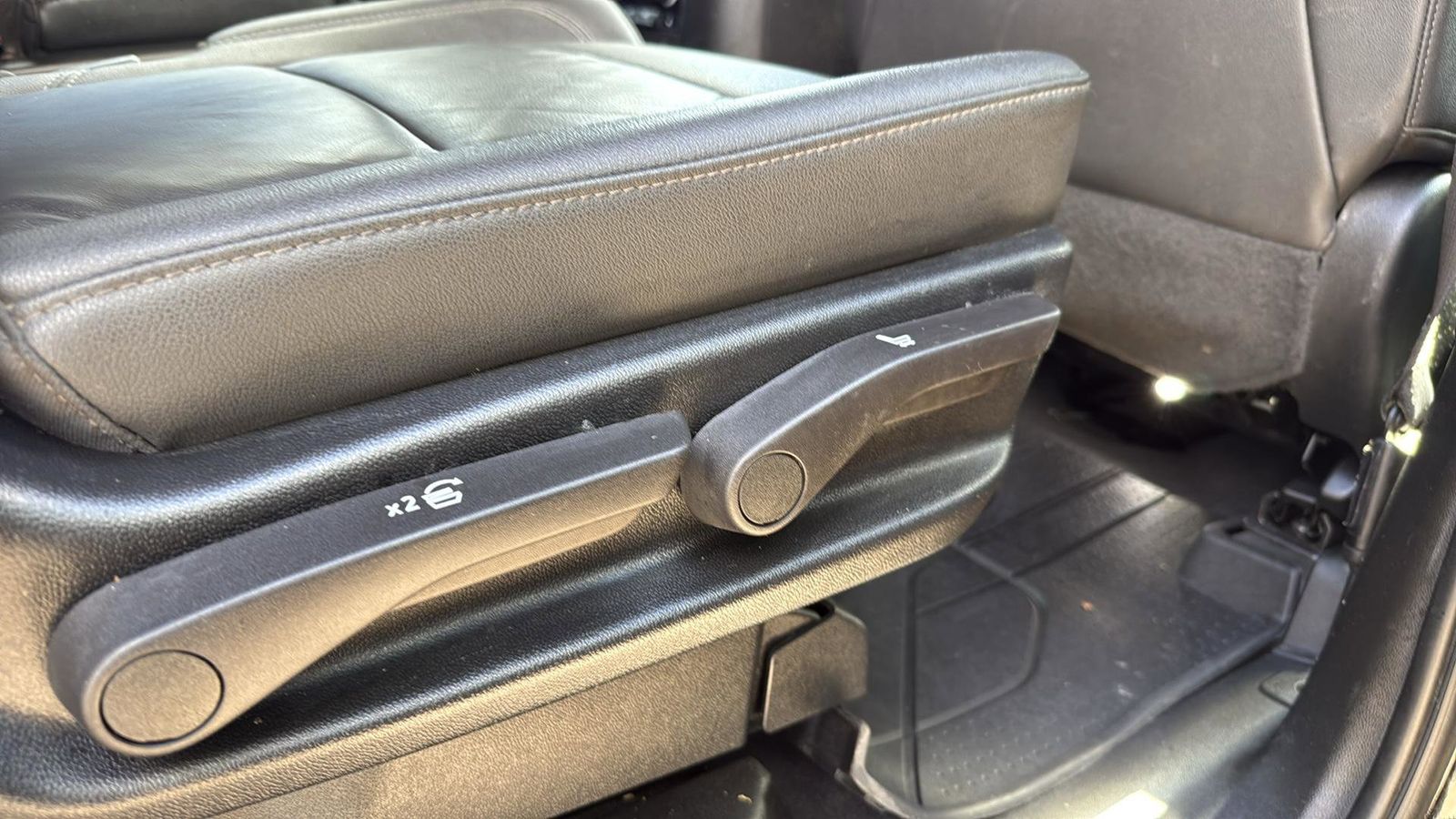 Used Car 2022 Chevrolet Suburban  Z71 For Sale Under $50,000 In Austin, Texas