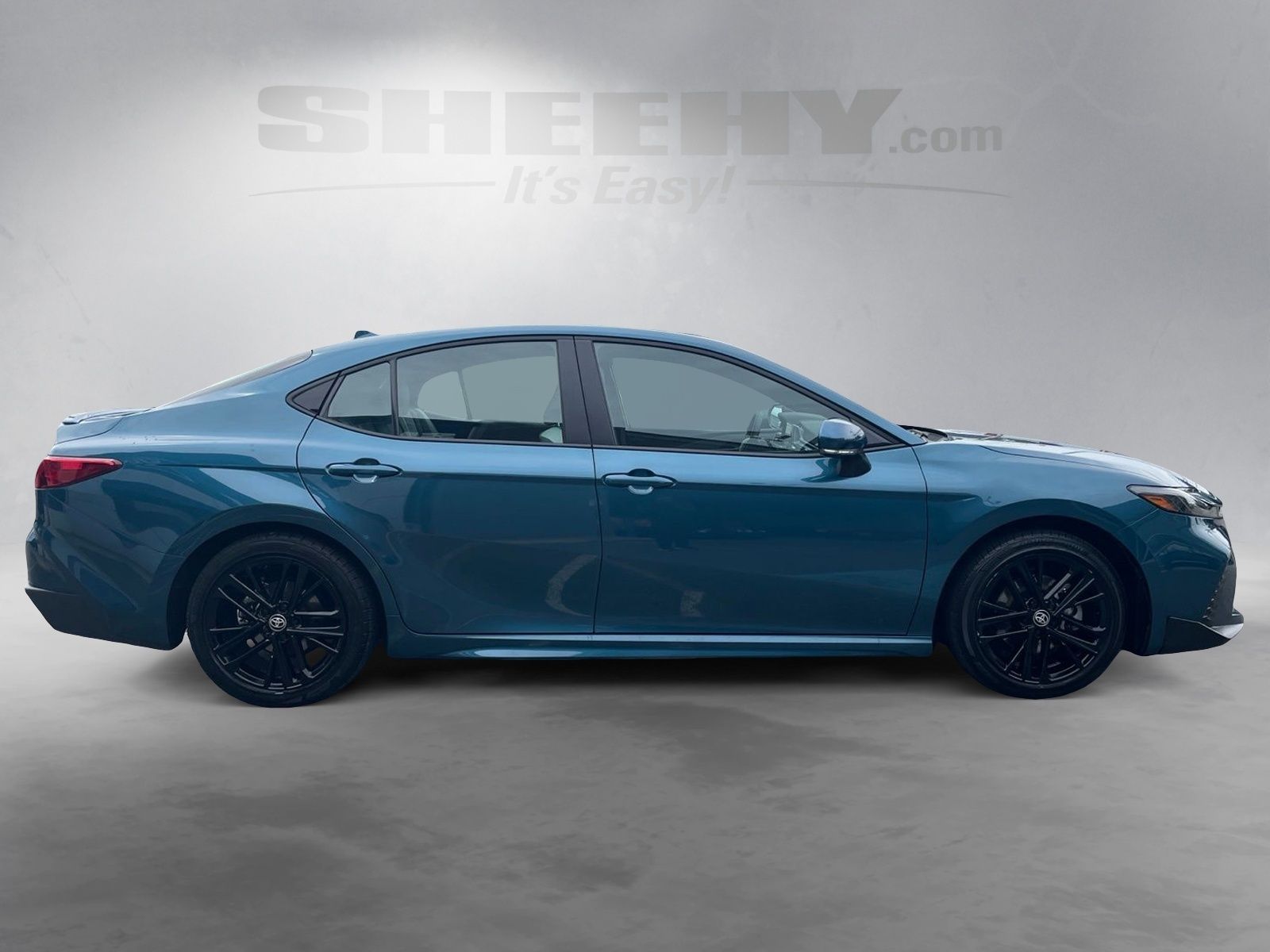 Used 2026 Ocean Toyota SE image 3