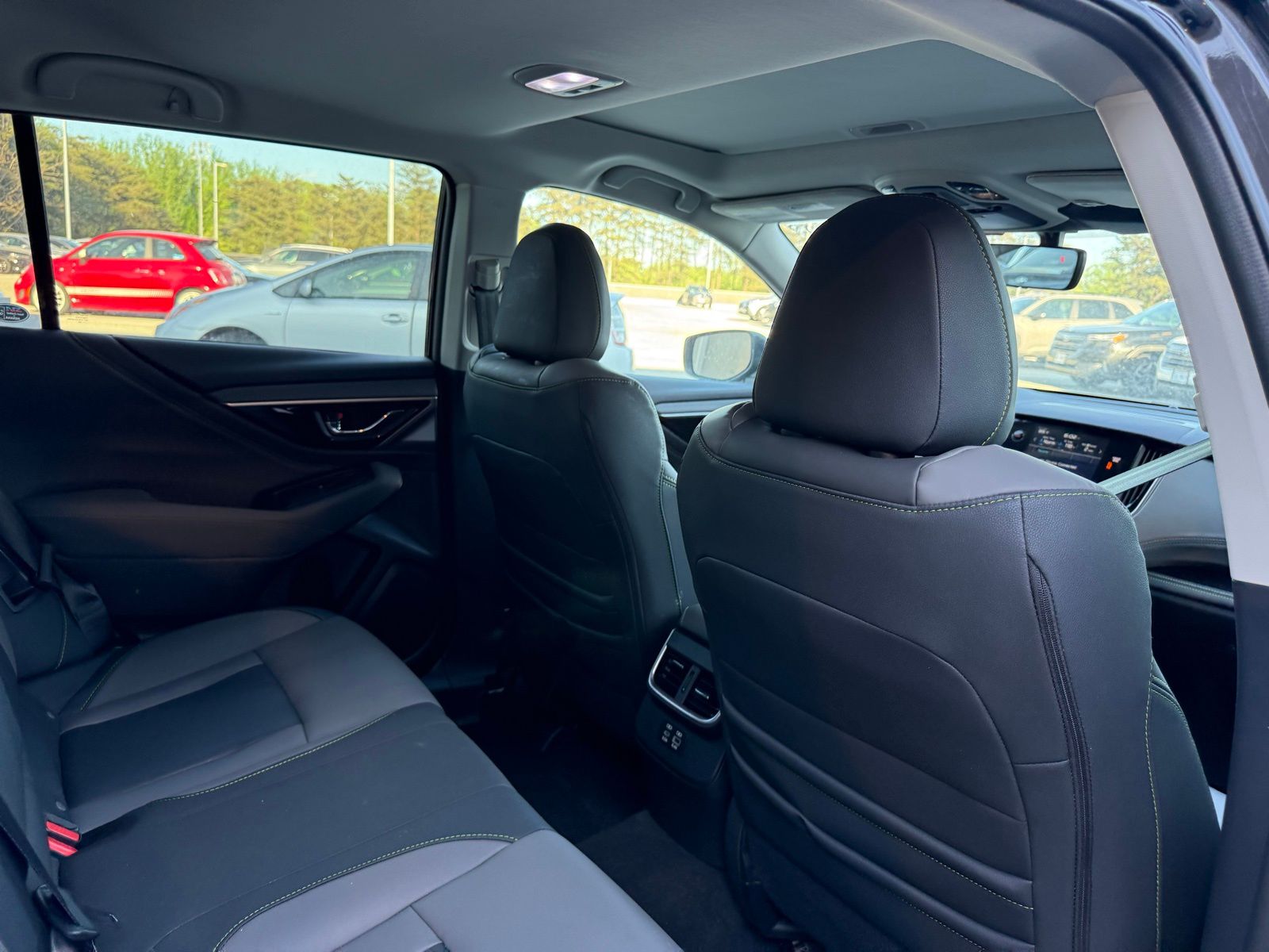 Used 2025 Black Subaru Onyx Edition image 28