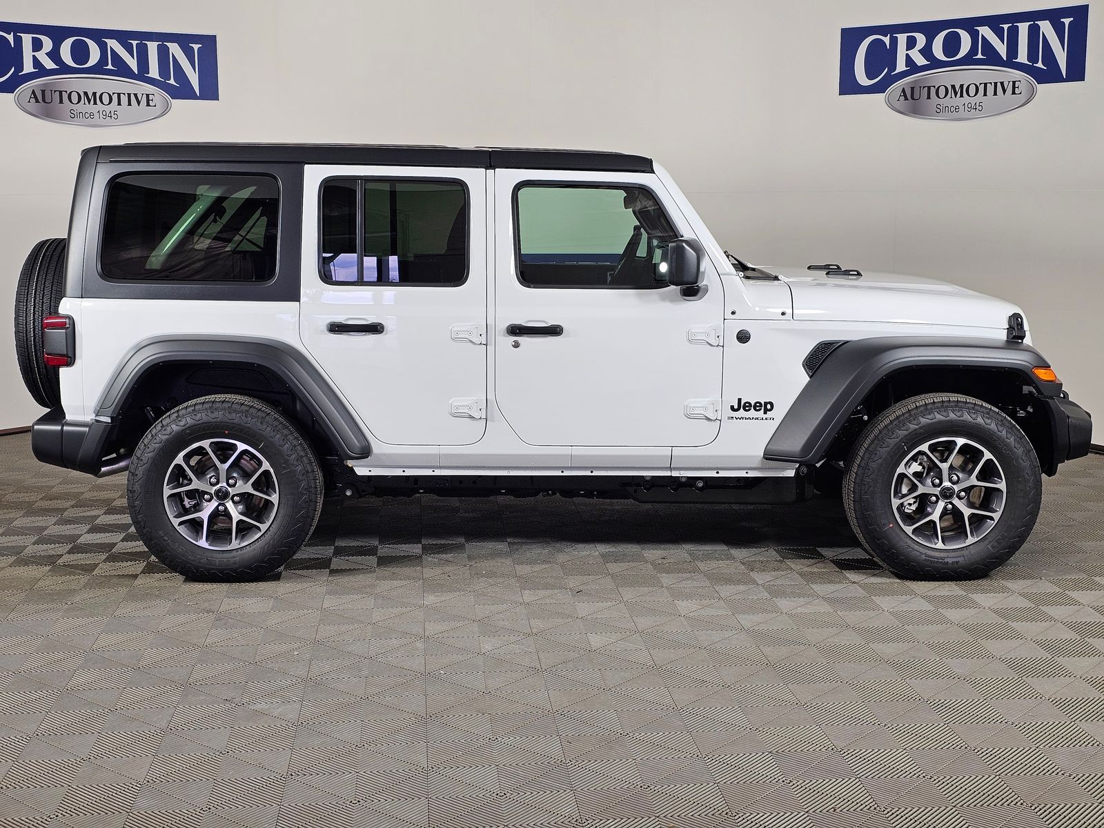 View vehicle photo 6