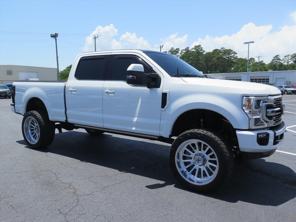 White Metallic 2020 Ford F-250 Super Duty Limited Crew Cab 4WD Pickup Truck Four-Wheel Drive Automatic