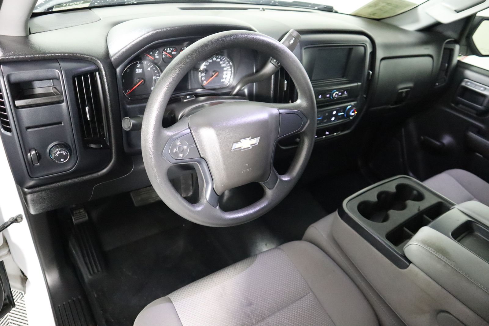 2017 Chevrolet Silverado 1500 WT photo