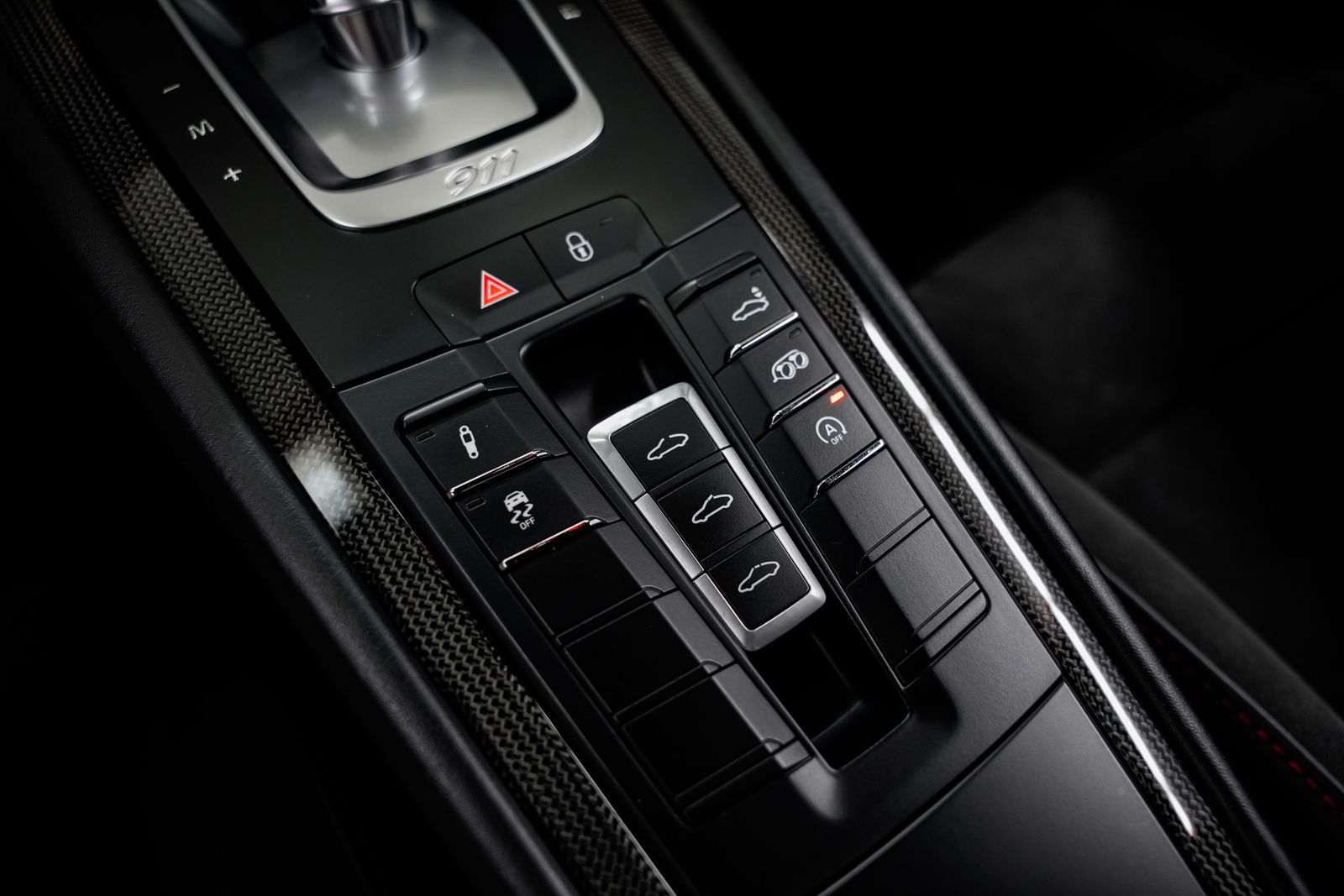 2019 Porsche 911 Carrera 4 GTS — photo 17