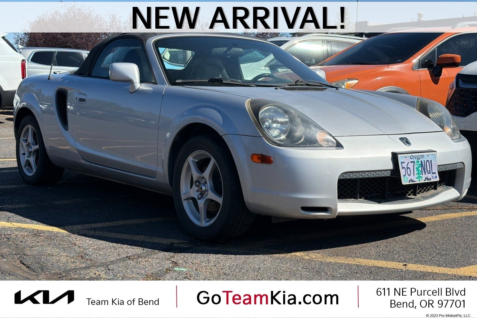 2001 Toyota MR2 Spyder 2 Dr STD Convertible