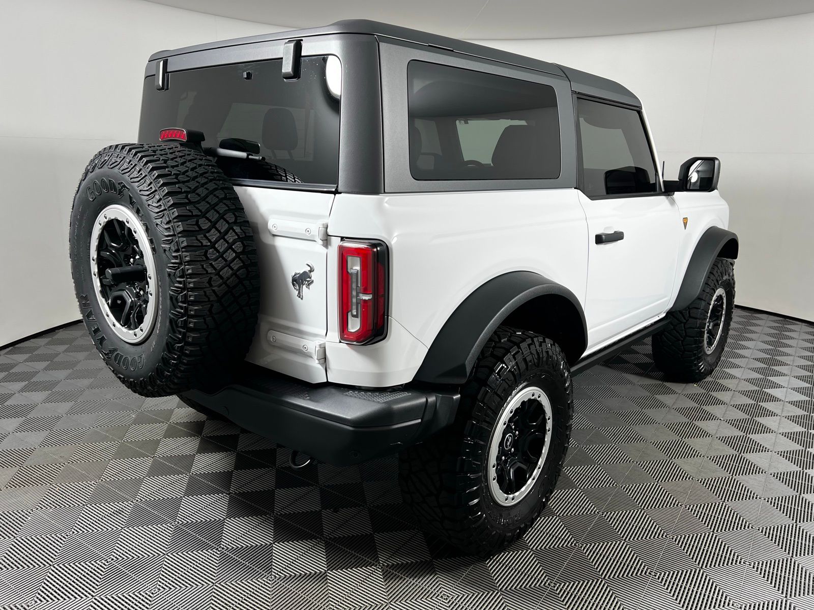 Thumbnail: 2022 Ford Bronco - 5