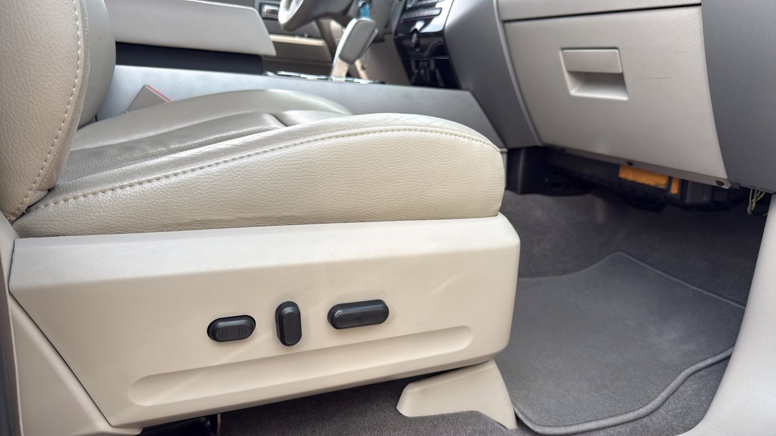 Used Car 2014 Ford Expedition  Limited For Sale Under $20,000 In Austin, Texas
