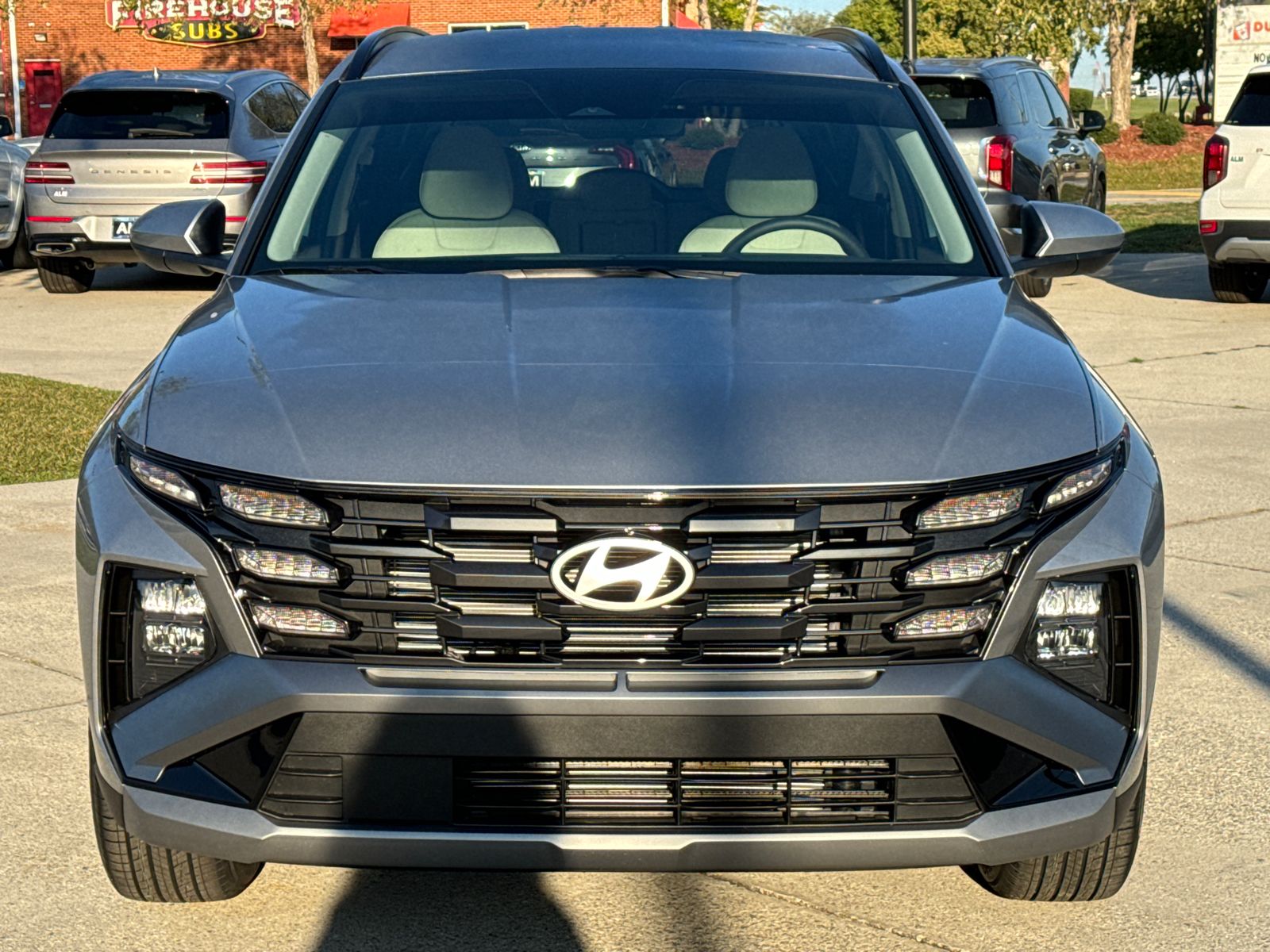 2025 Hyundai Tucson SEL photo 2